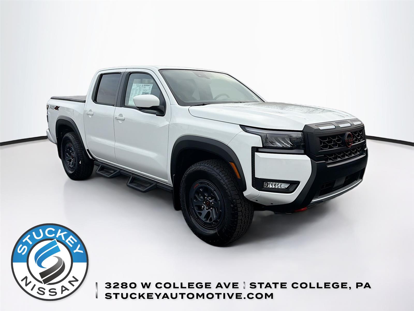 Glacier White 2026 Nissan Frontier PRO-4X Crew Cab 4WD Pickup Truck Four-Wheel Drive Automatic