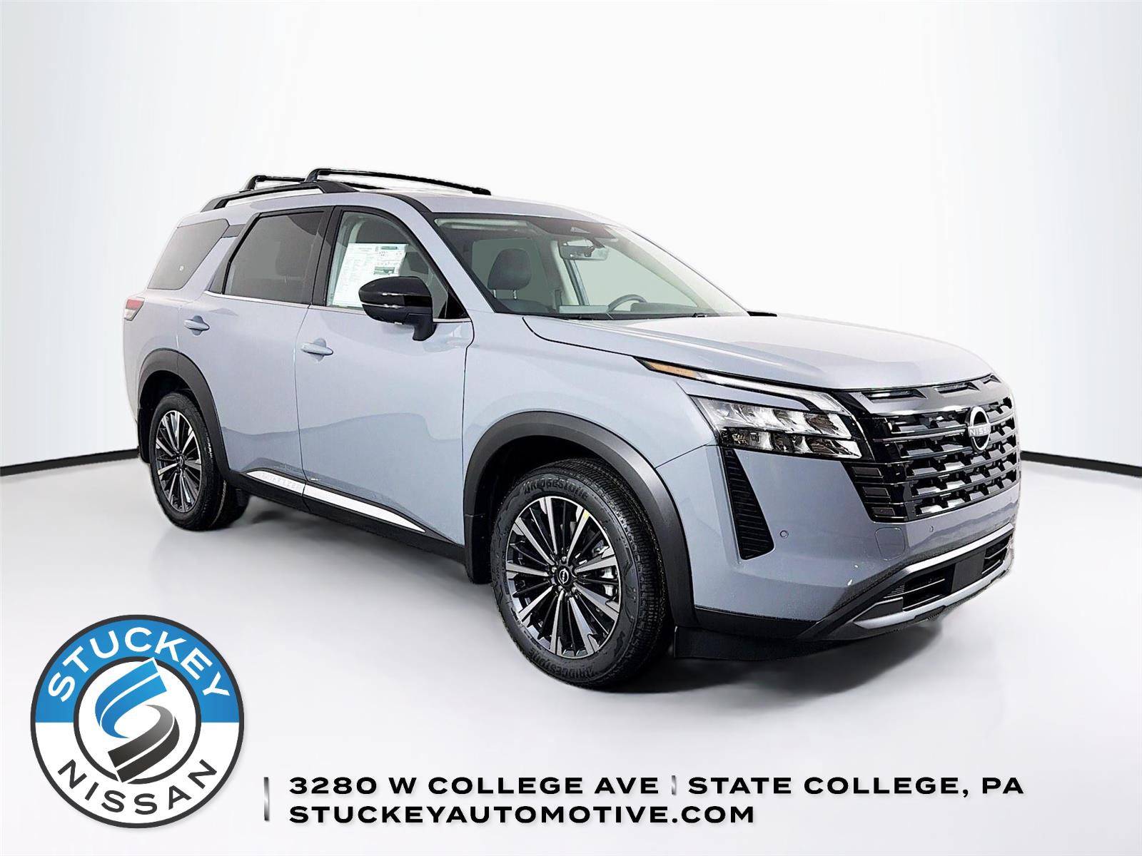 Boulder Gray Pearl 2026 Nissan Pathfinder Platinum 4WD SUV / Crossover All-Wheel Drive Automatic