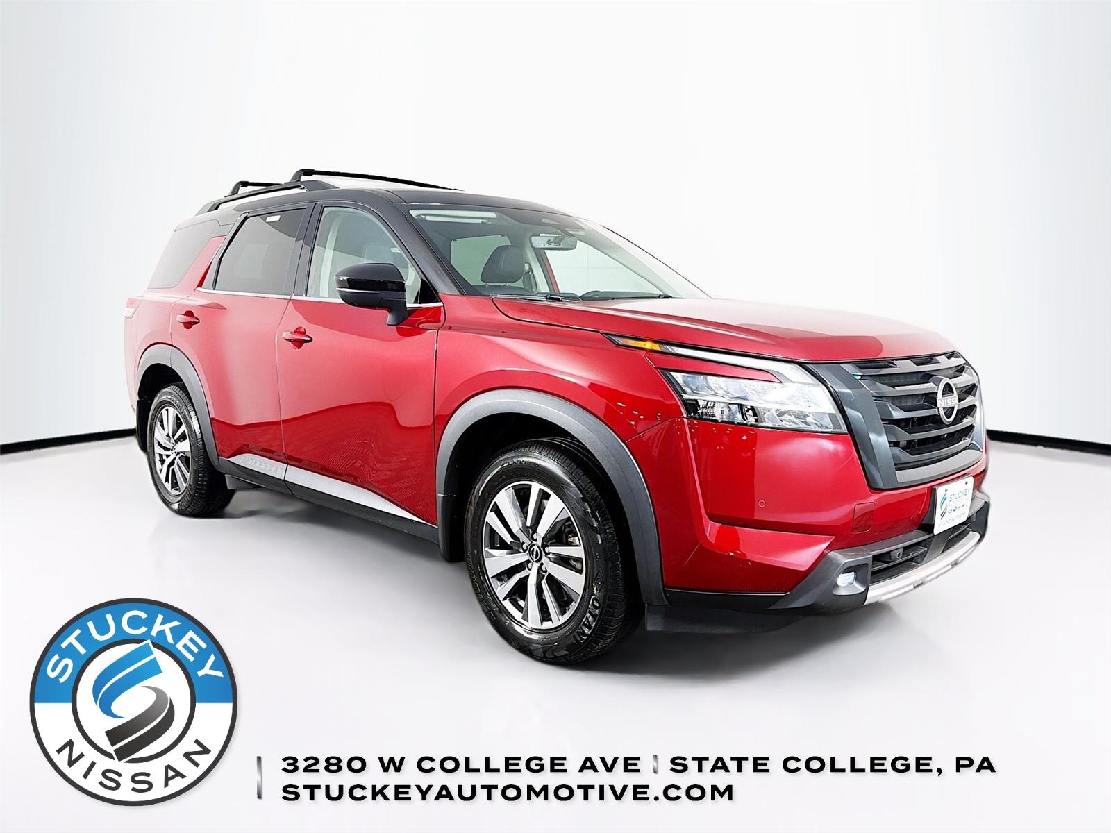 Red (Scarlet Ember Tintcoat/Super Black) 2023 Nissan Pathfinder SL 4WD SUV / Crossover All-Wheel Drive Automatic