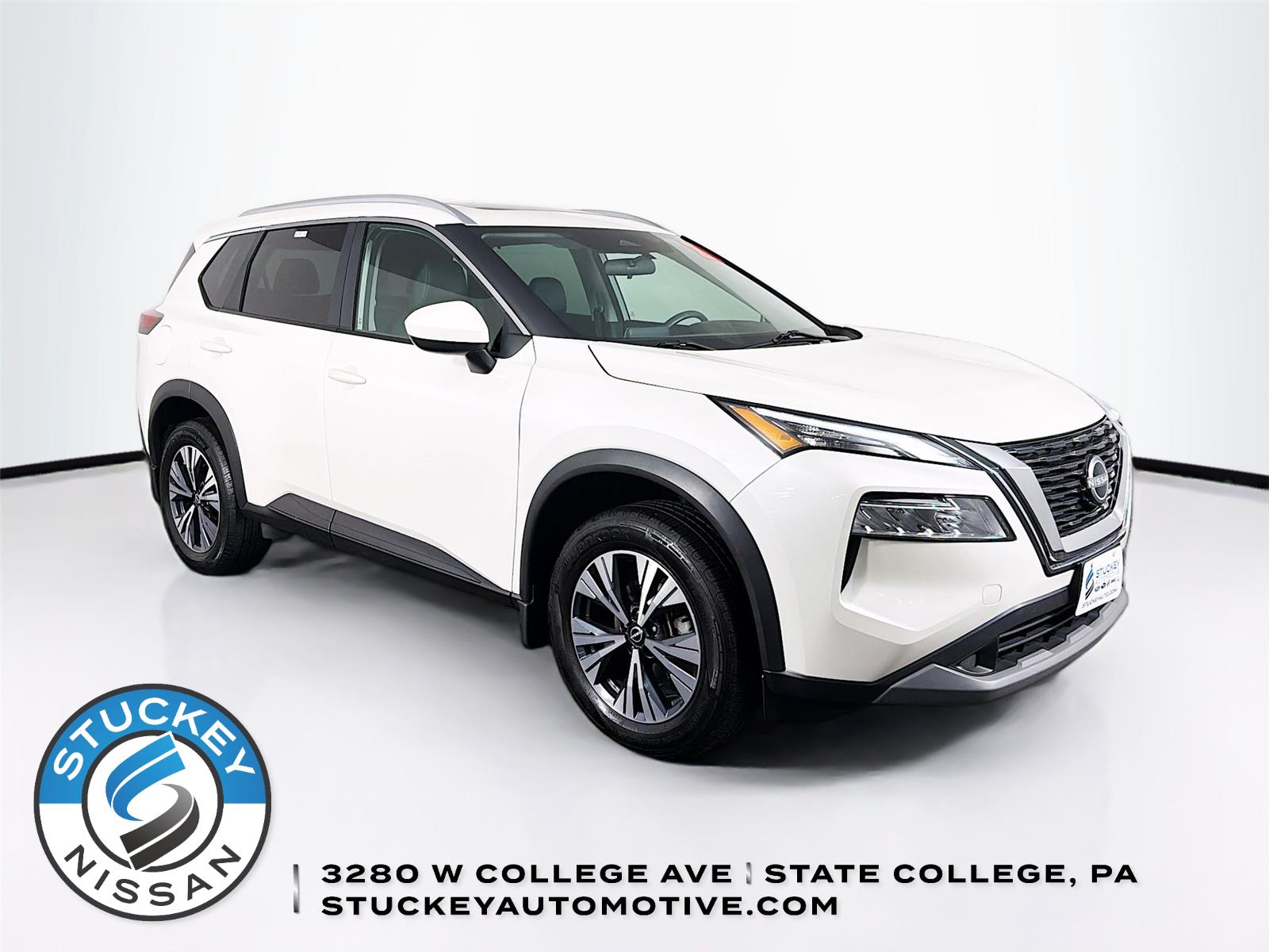Pearl White Tricoat 2023 Nissan Rogue SV AWD SUV / Crossover All-Wheel Drive Continuously Variable Transmission