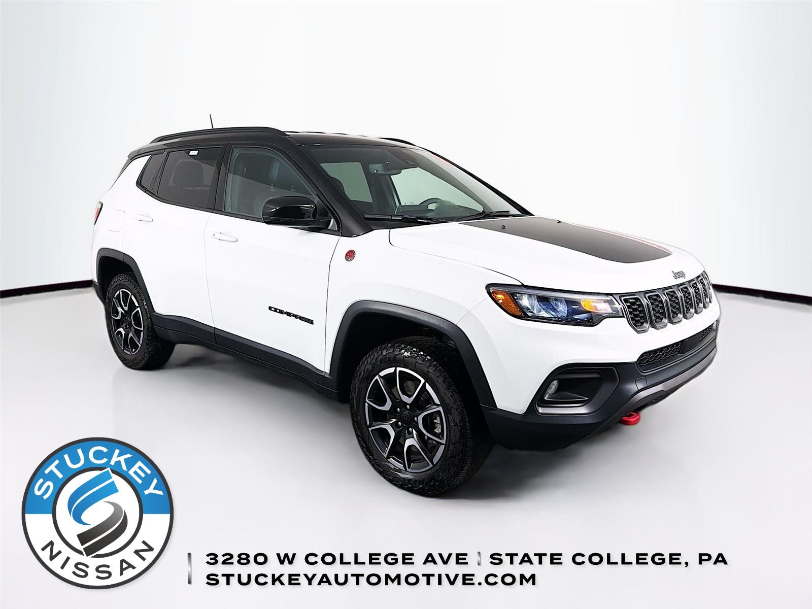 Bright White Clearcoat 2024 Jeep Compass Trailhawk 4WD SUV / Crossover Four-Wheel Drive 8-Speed Automatic