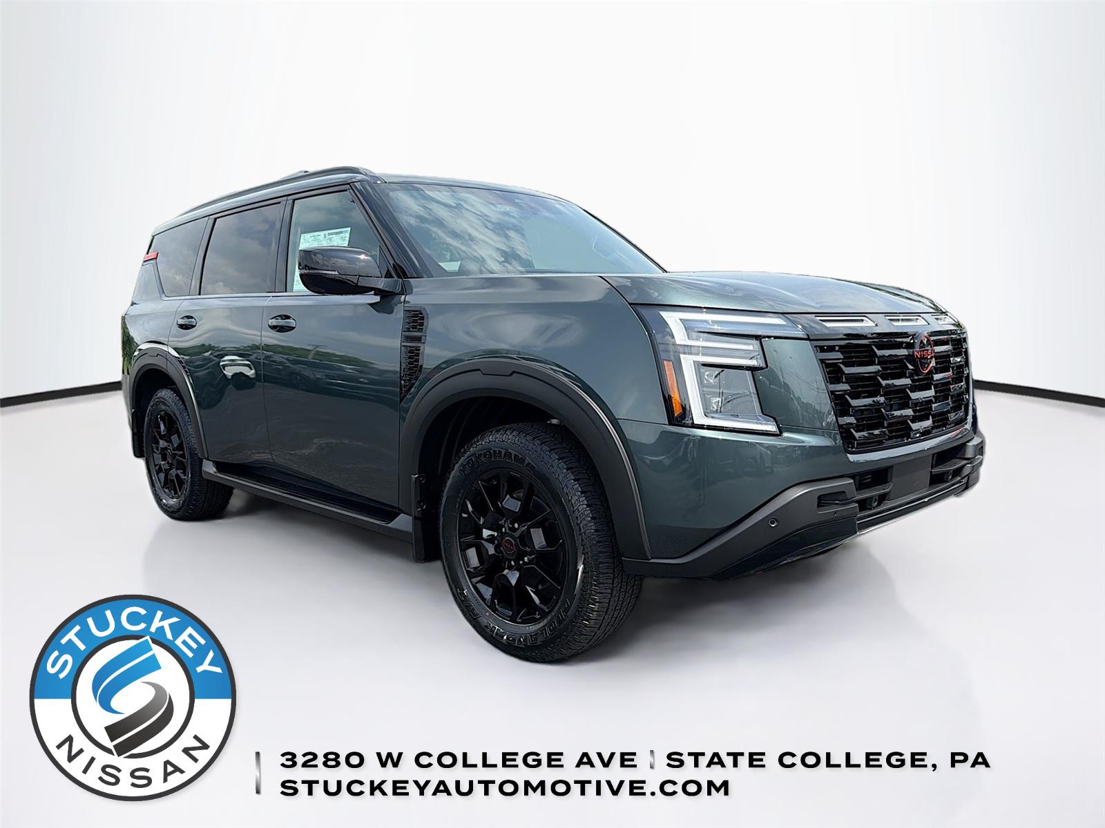 Alpine Metallic/Super Black 2026 Nissan Armada SUV / Crossover Four-Wheel Drive Automatic