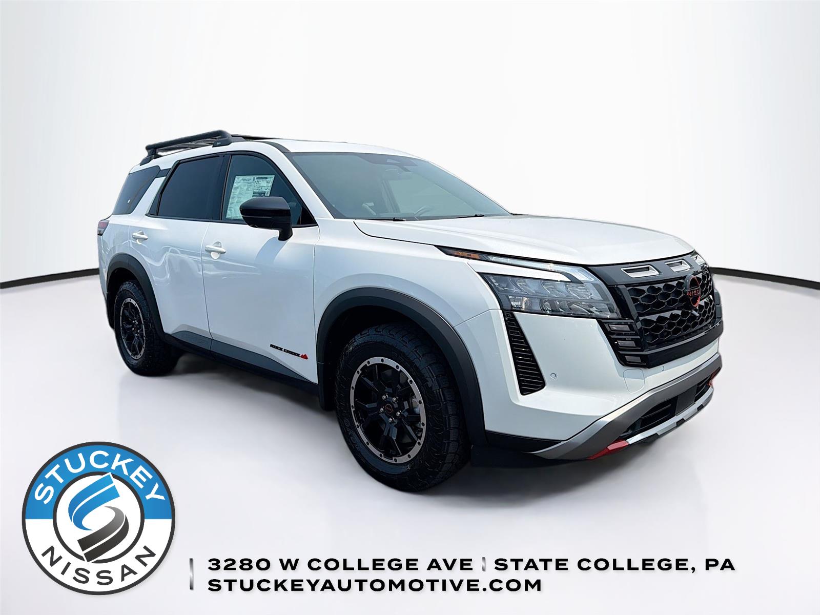 Everest White Pearl Tricoat 2026 Nissan Pathfinder SUV / Crossover All-Wheel Drive Automatic
