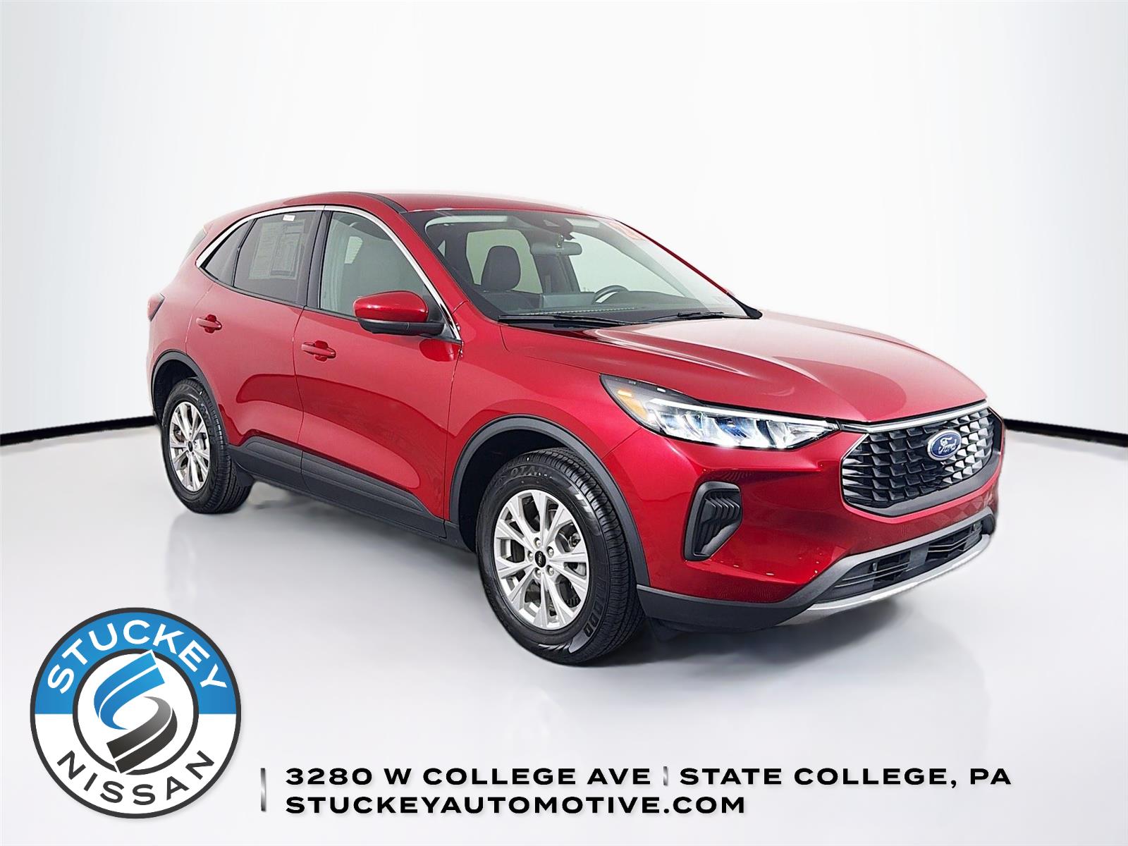 Rapid Red Metallic Tinted Clearcoat 2023 Ford Escape SUV / Crossover All-Wheel Drive 8-Speed Automatic