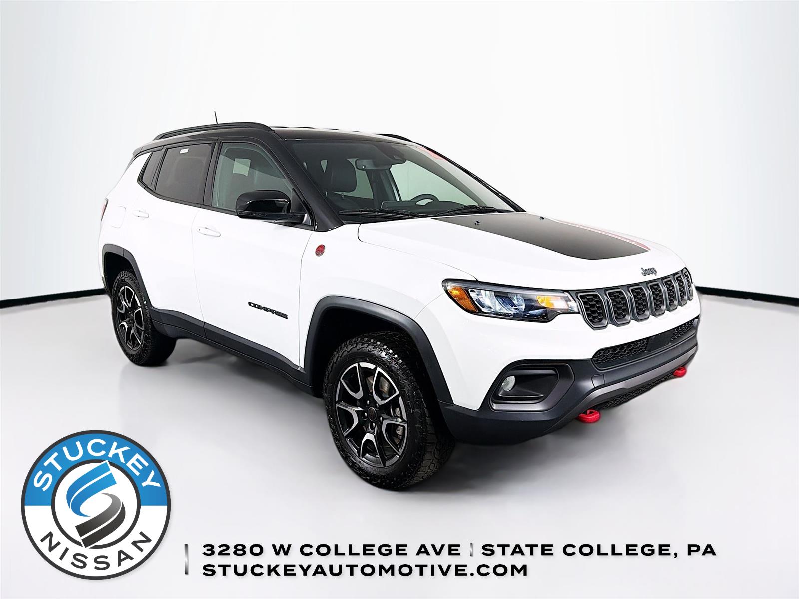 Bright White Clearcoat 2025 Jeep Compass SUV / Crossover Four-Wheel Drive 8-Speed Automatic
