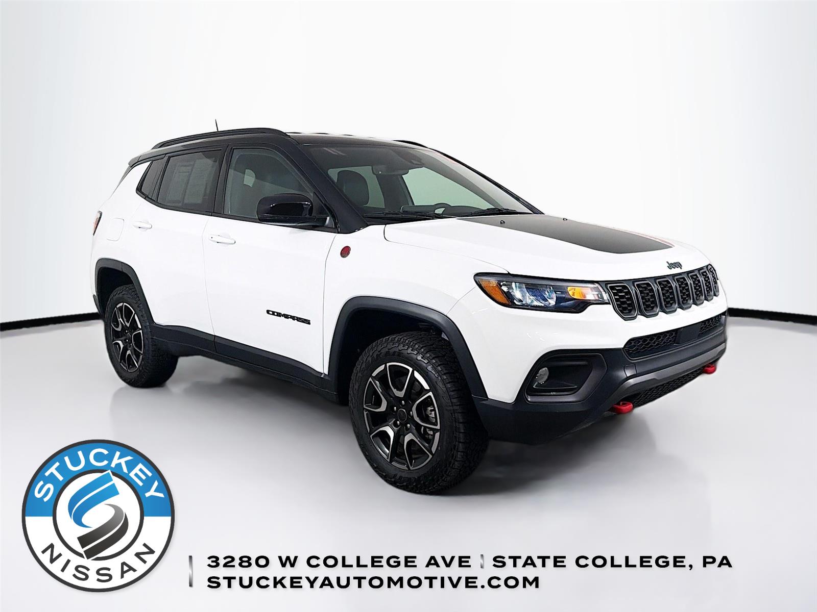 Bright White Clearcoat 2025 Jeep Compass SUV / Crossover Four-Wheel Drive 8-Speed Automatic