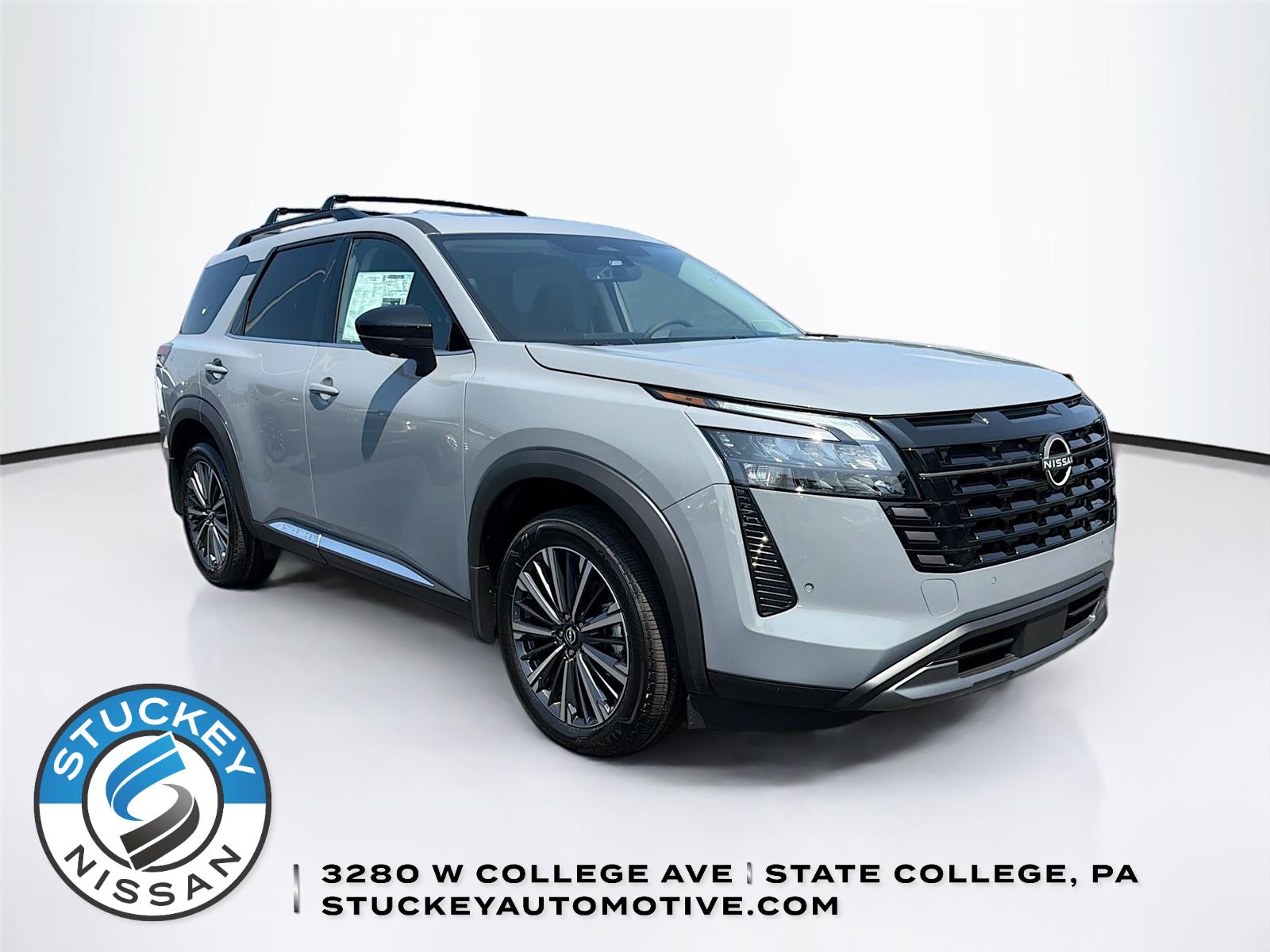 Boulder Gray Pearl 2026 Nissan Pathfinder SUV / Crossover All-Wheel Drive Automatic