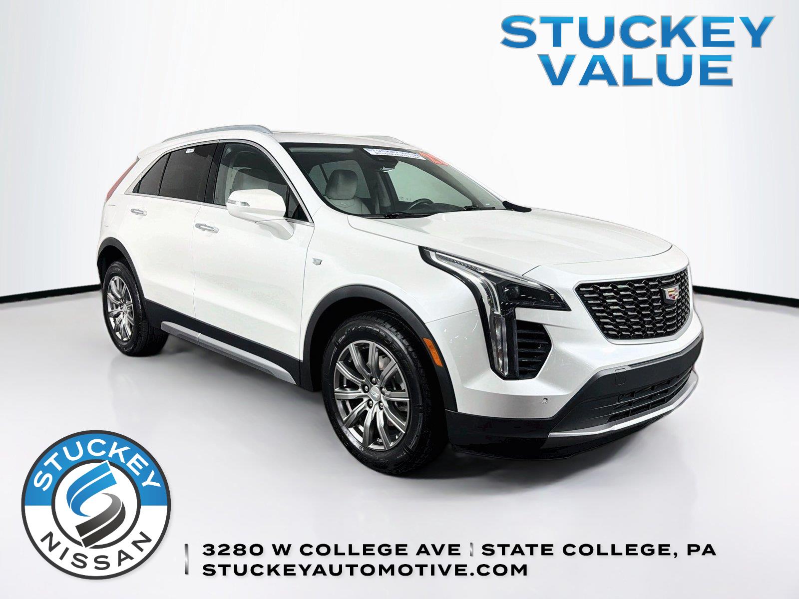 Crystal White Tricoat 2022 Cadillac XT4 SUV / Crossover Four-Wheel Drive 9-Speed Automatic