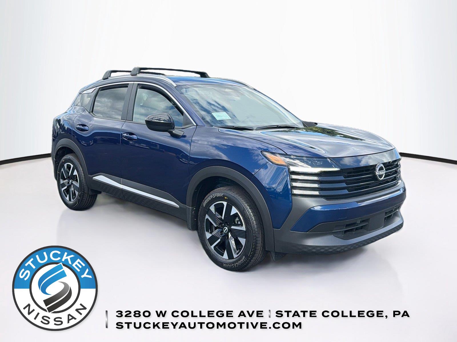 Deep Blue Pearl 2027 Nissan Kicks SUV / Crossover All-Wheel Drive Continuously Variable Transmission