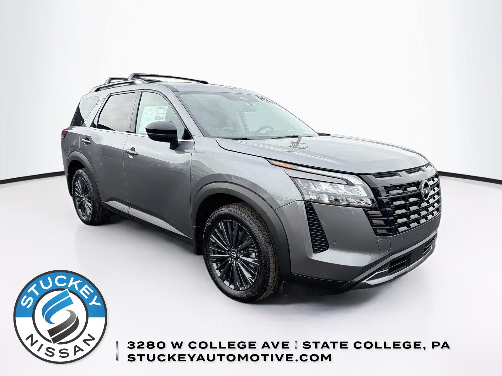 Gray (Gun Metallic) 2026 Nissan Pathfinder SUV / Crossover All-Wheel Drive Automatic