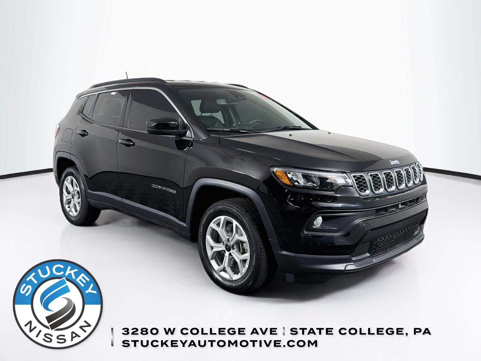Diamond Black Crystal Pearlcoat 2025 Jeep Compass SUV / Crossover Four-Wheel Drive 8-Speed Automatic