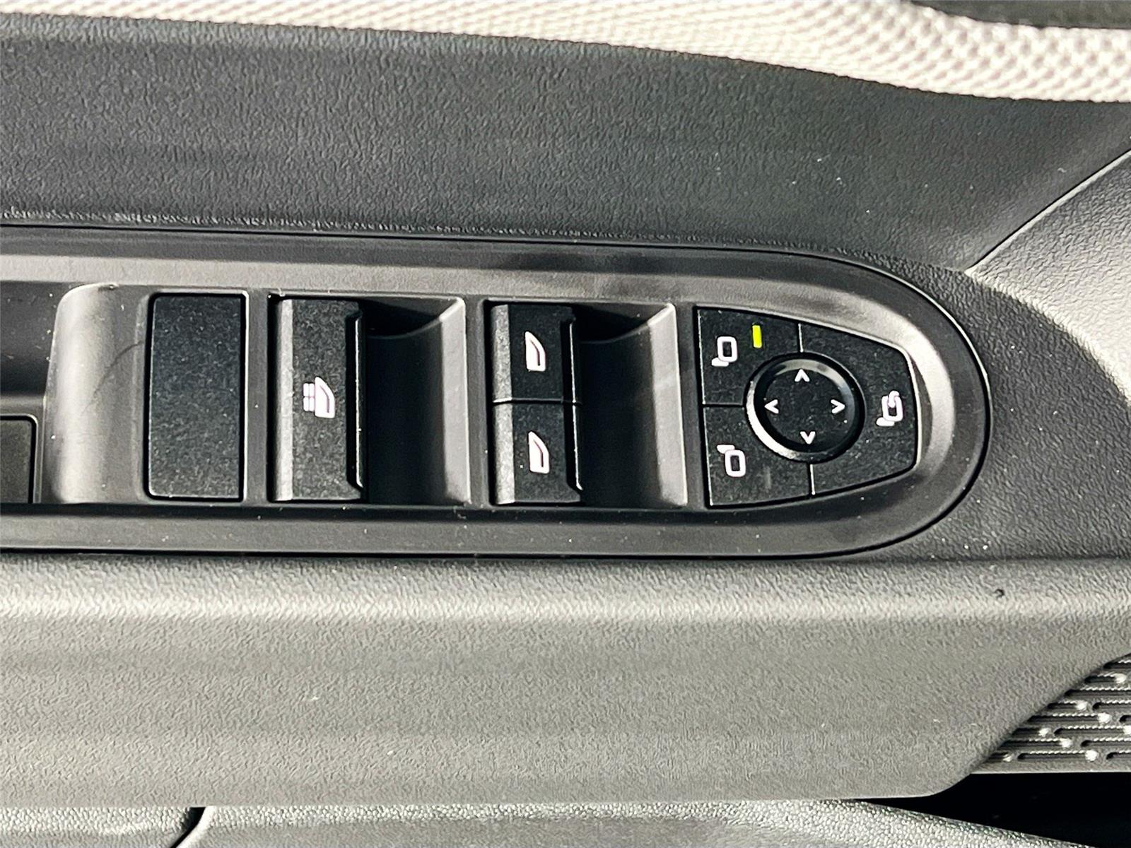 2026 MINI Convertible Base - Photo 19