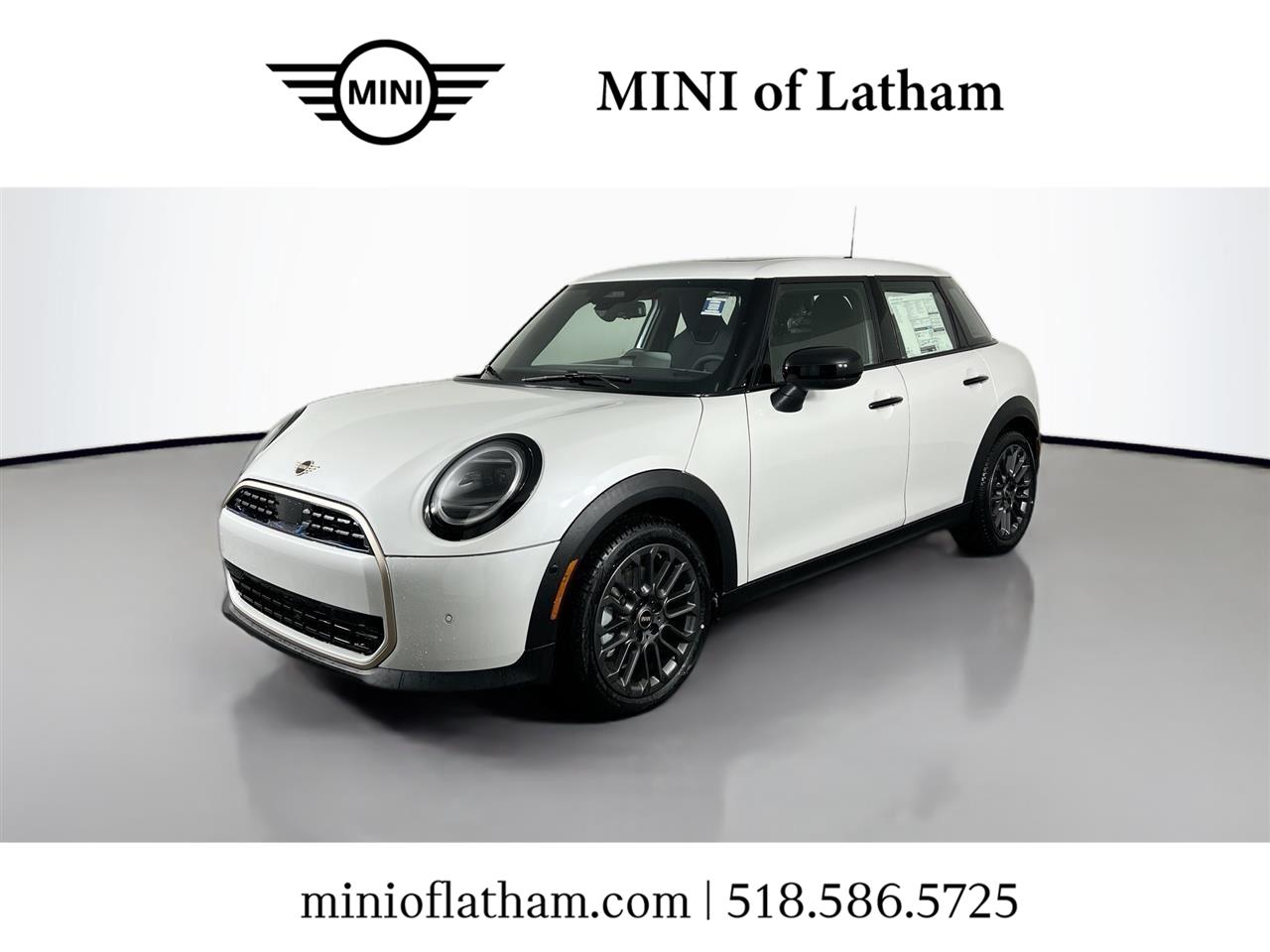 2026 MINI Hardtop's photo