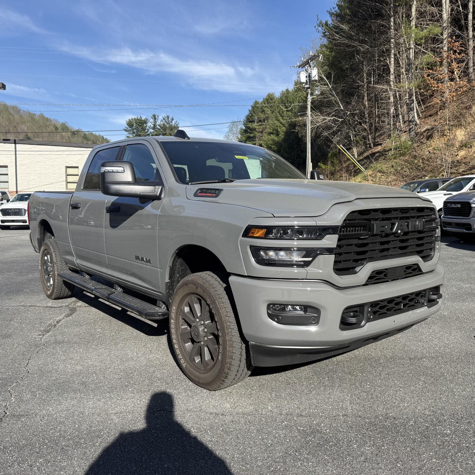 Ceramic Gray Clearcoat 2026 RAM 2500 Big Horn Crew Cab 4WD Pickup Truck Four-Wheel Drive 8-Speed Automatic
