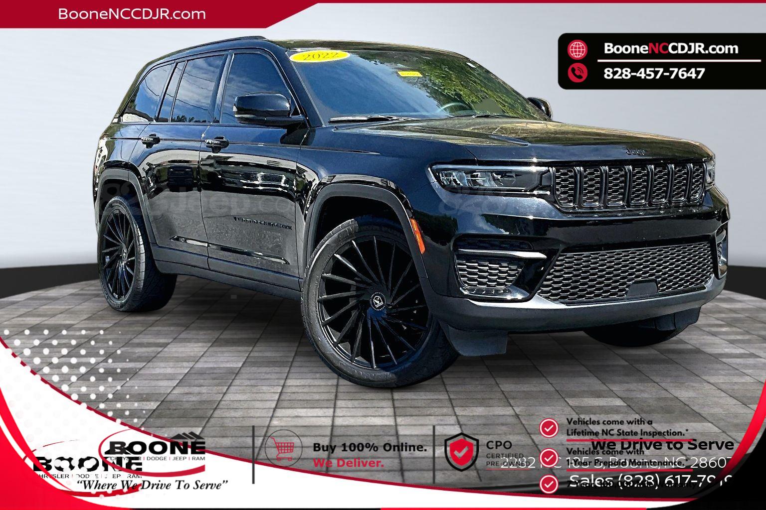 Diamond Black Crystal Pearlcoat 2022 Jeep Grand Cherokee Altitude 4WD SUV / Crossover Four-Wheel Drive 8-Speed Automatic