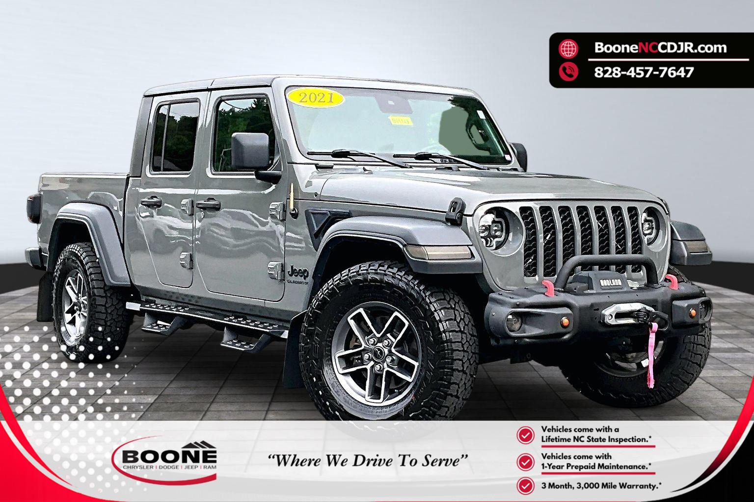 Sting-Gray Clearcoat 2021 Jeep Gladiator Pickup Truck Four-Wheel Drive 8-Speed Automatic
