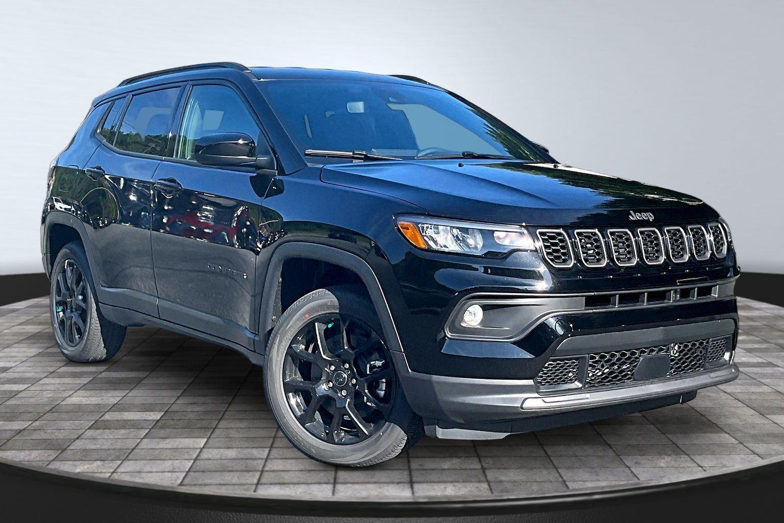 Diamond Black Crystal Pearlcoat 2026 Jeep Compass SUV / Crossover Four-Wheel Drive 8-Speed Automatic