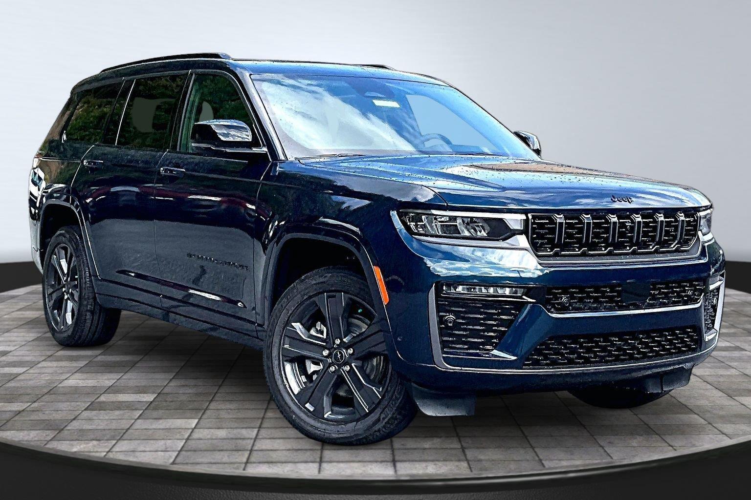 Fathom Blue Pearlcoat 2027 Jeep Grand Cherokee L SUV / Crossover Four-Wheel Drive 8-Speed Automatic