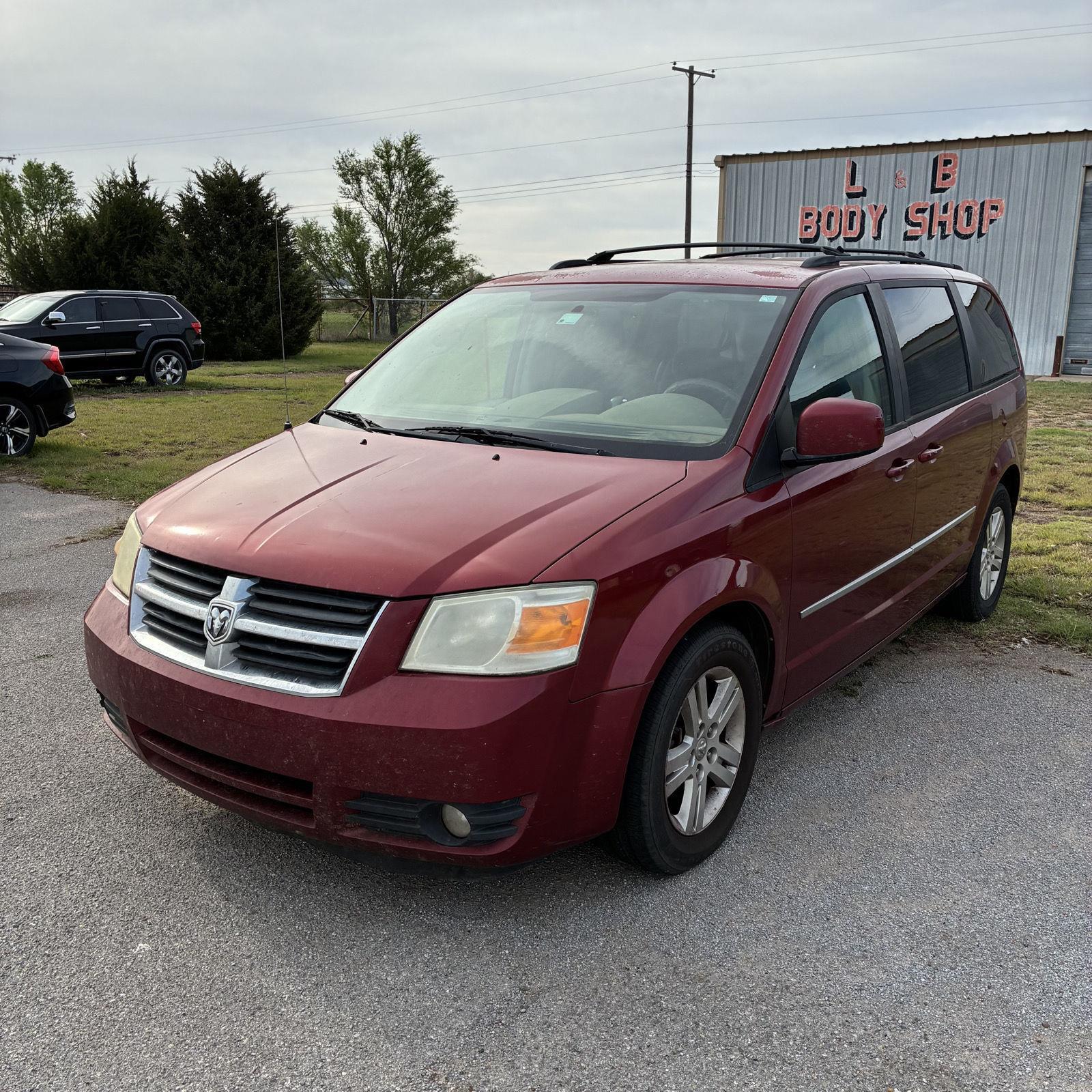 Deep Cherry Red Crystal Pearlcoat 2010 Dodge Grand Caravan Crew FWD Minivan Front-Wheel Drive 6-Speed Automatic Overdrive