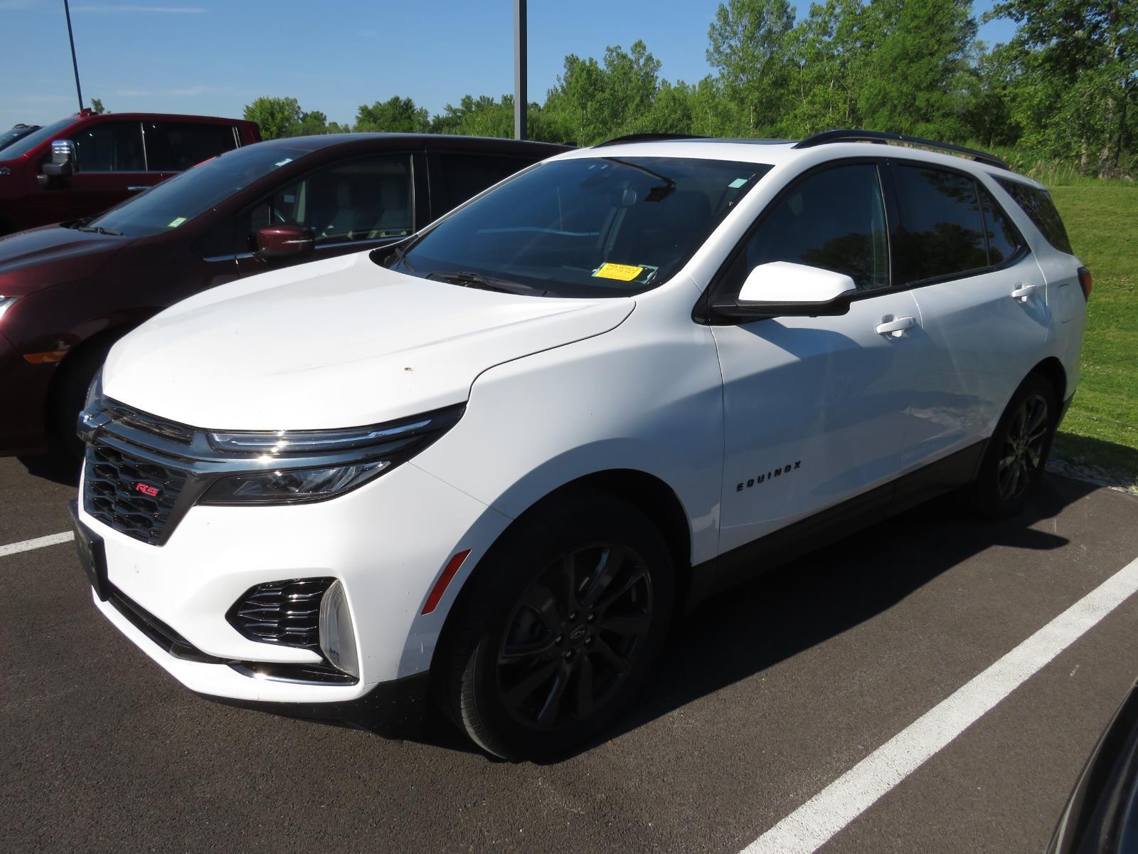 Used 2023 Summit White Chevrolet RS image 6