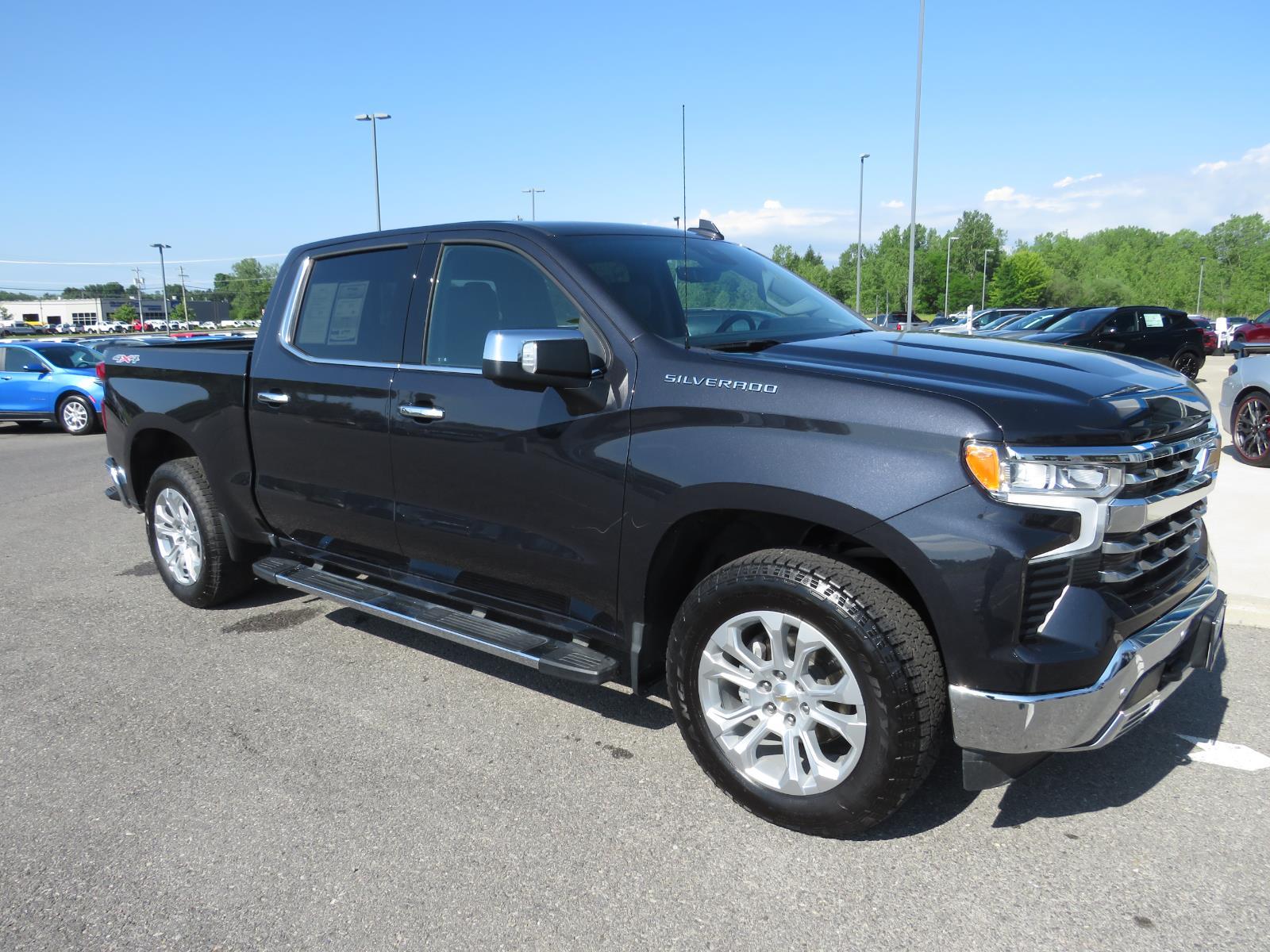 Used 2023 Ash Chevrolet LTZ image 5