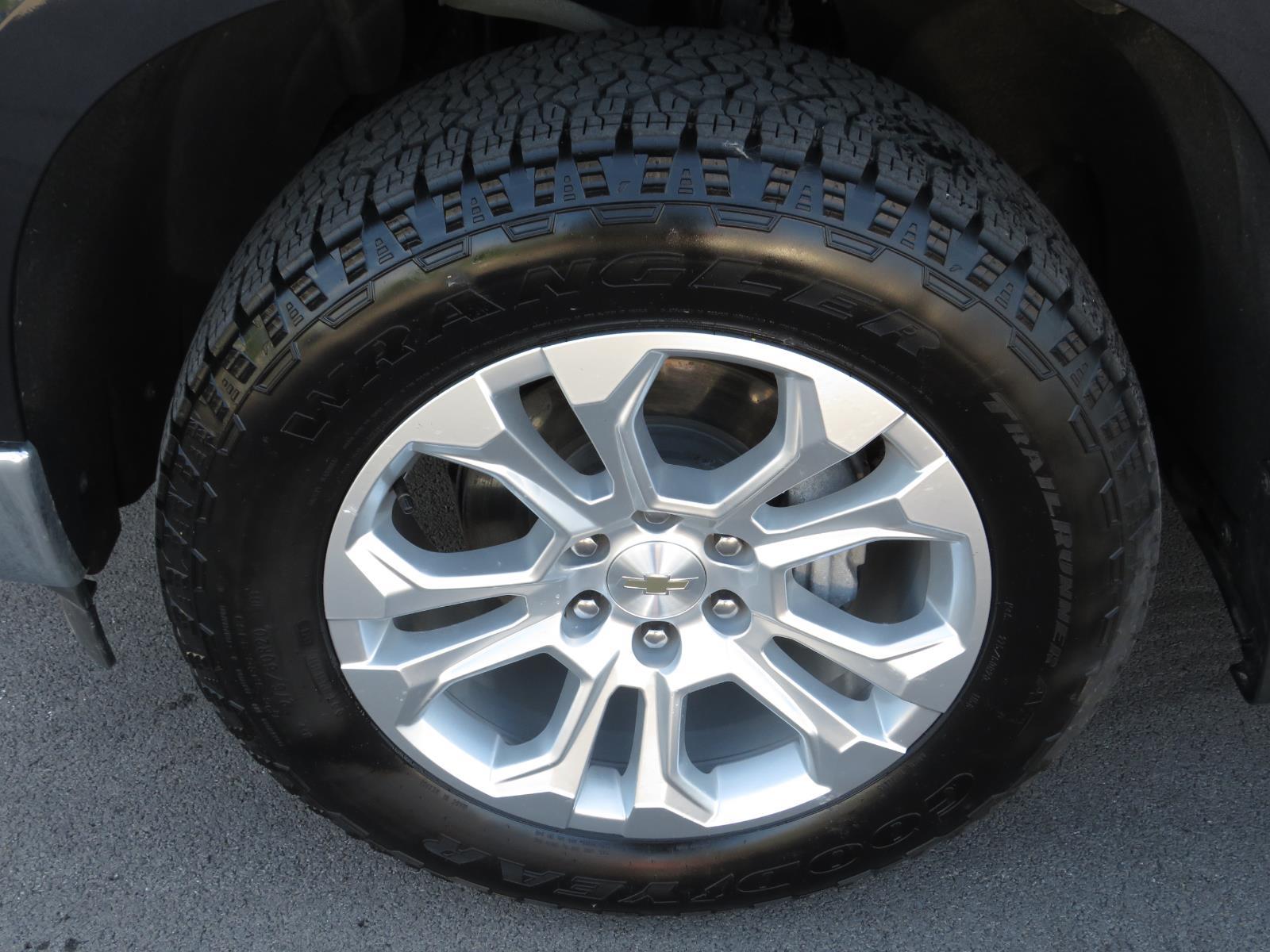 Used 2023 Ash Chevrolet LTZ image 19