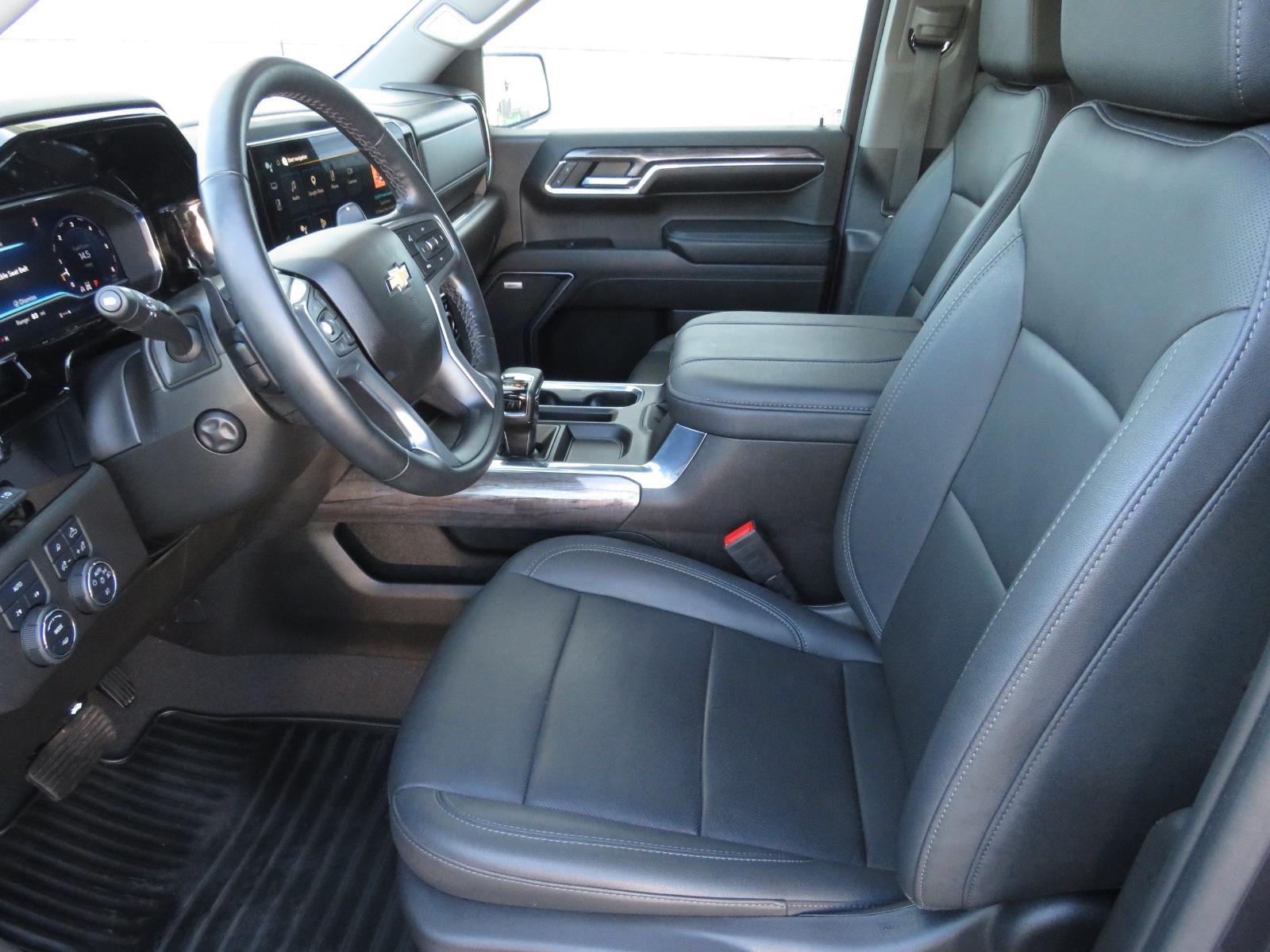 Used 2023 Ash Chevrolet LTZ image 20