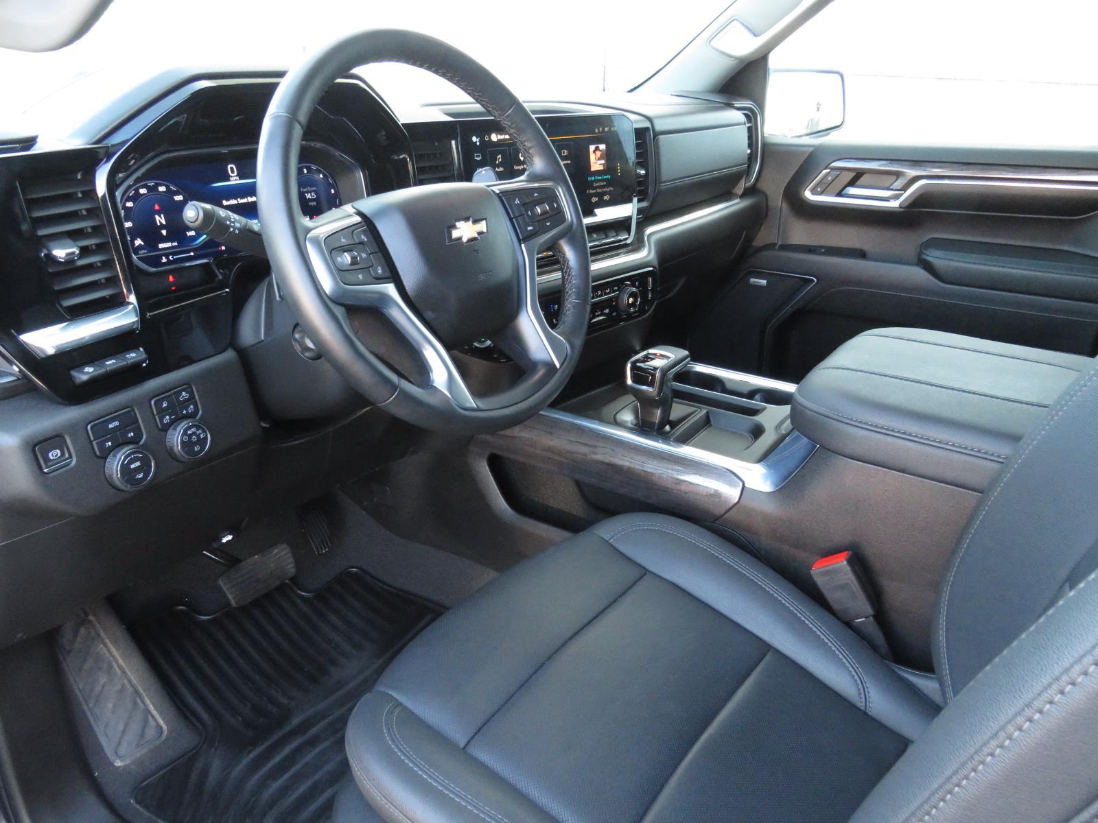 Used 2023 Ash Chevrolet LTZ image 21