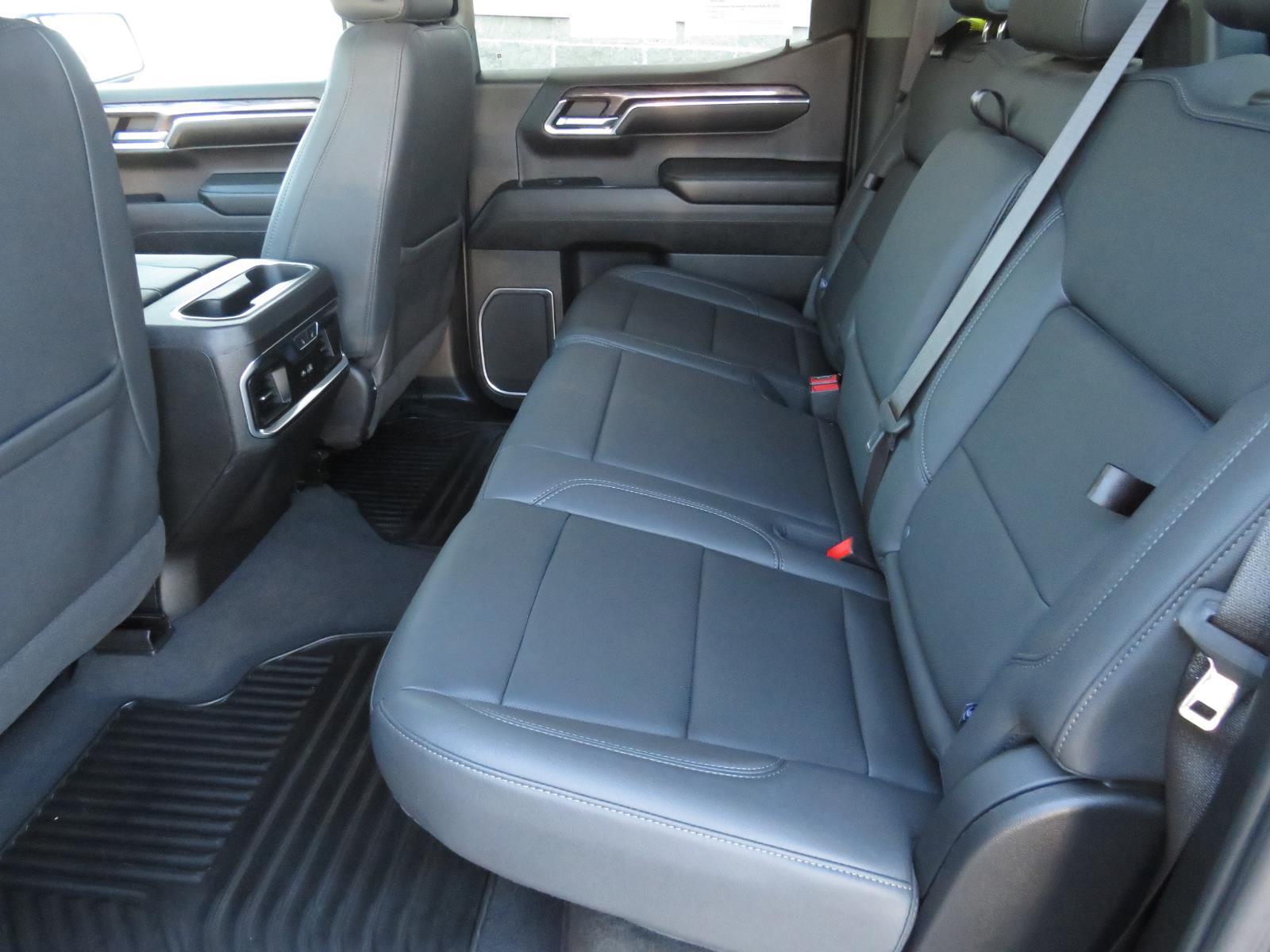 Used 2023 Ash Chevrolet LTZ image 23