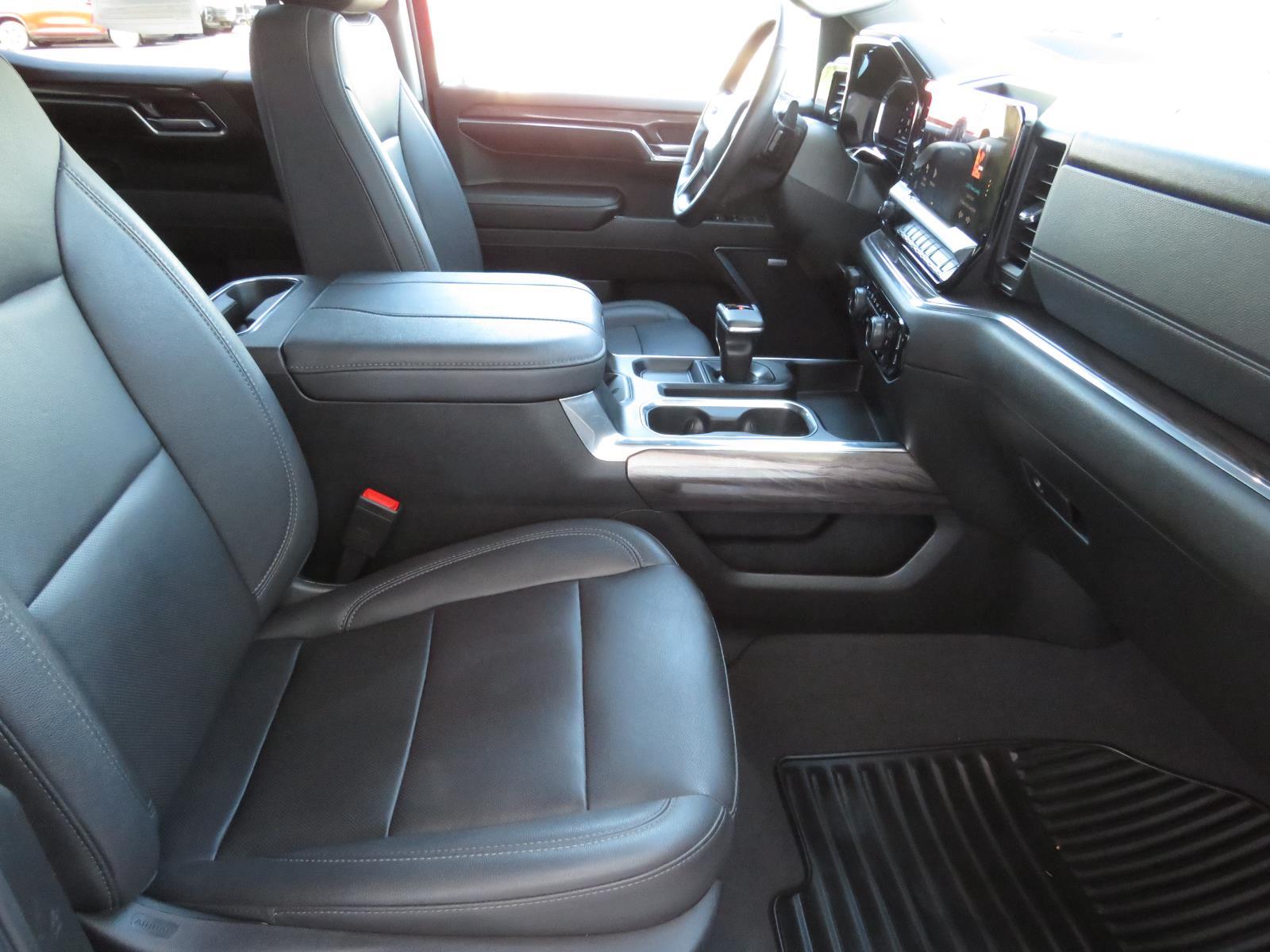 Used 2023 Ash Chevrolet LTZ image 25