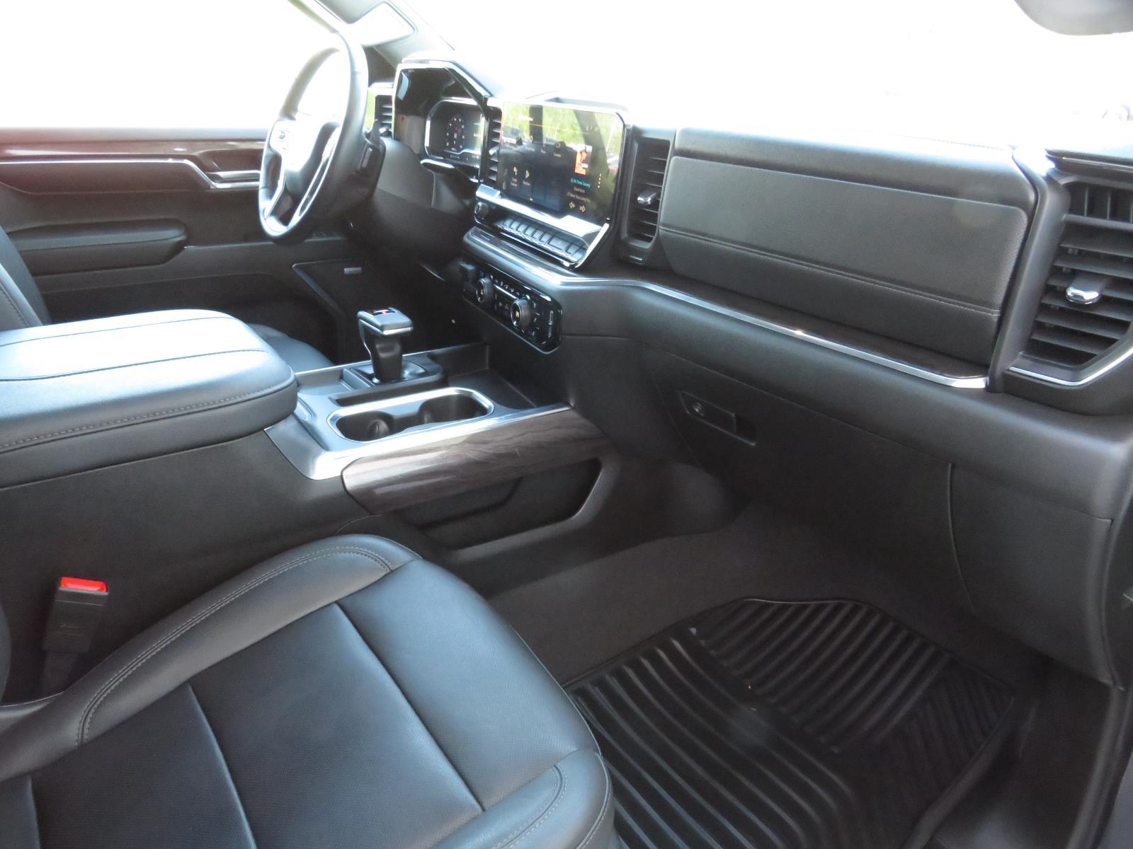 Used 2023 Ash Chevrolet LTZ image 26
