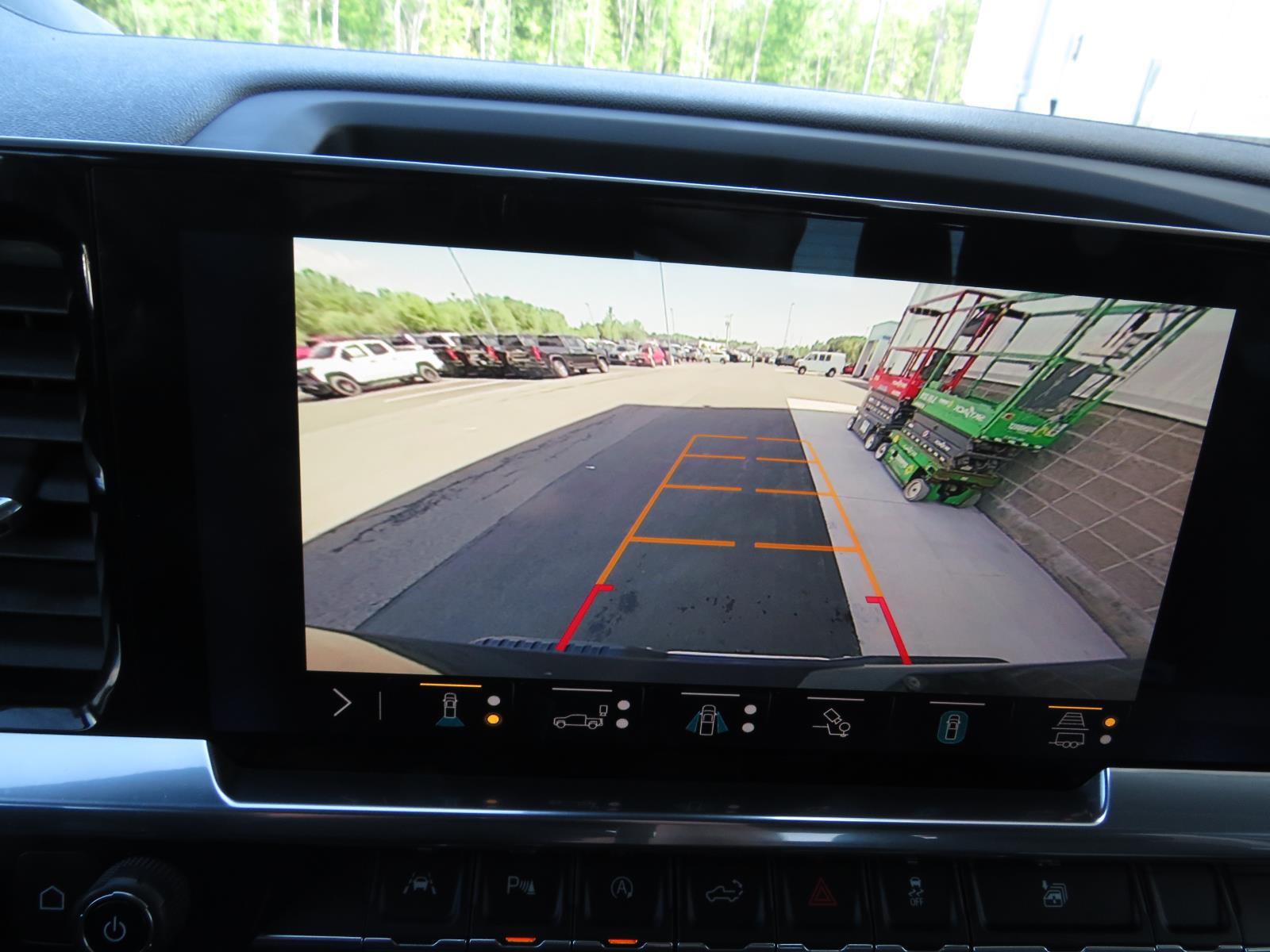 Used 2023 Ash Chevrolet LTZ image 31