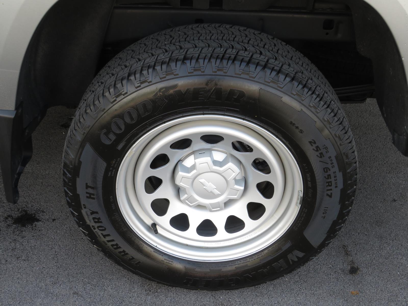 Used 2024 Sterling Gray Metallic Chevrolet Work Truck image 19