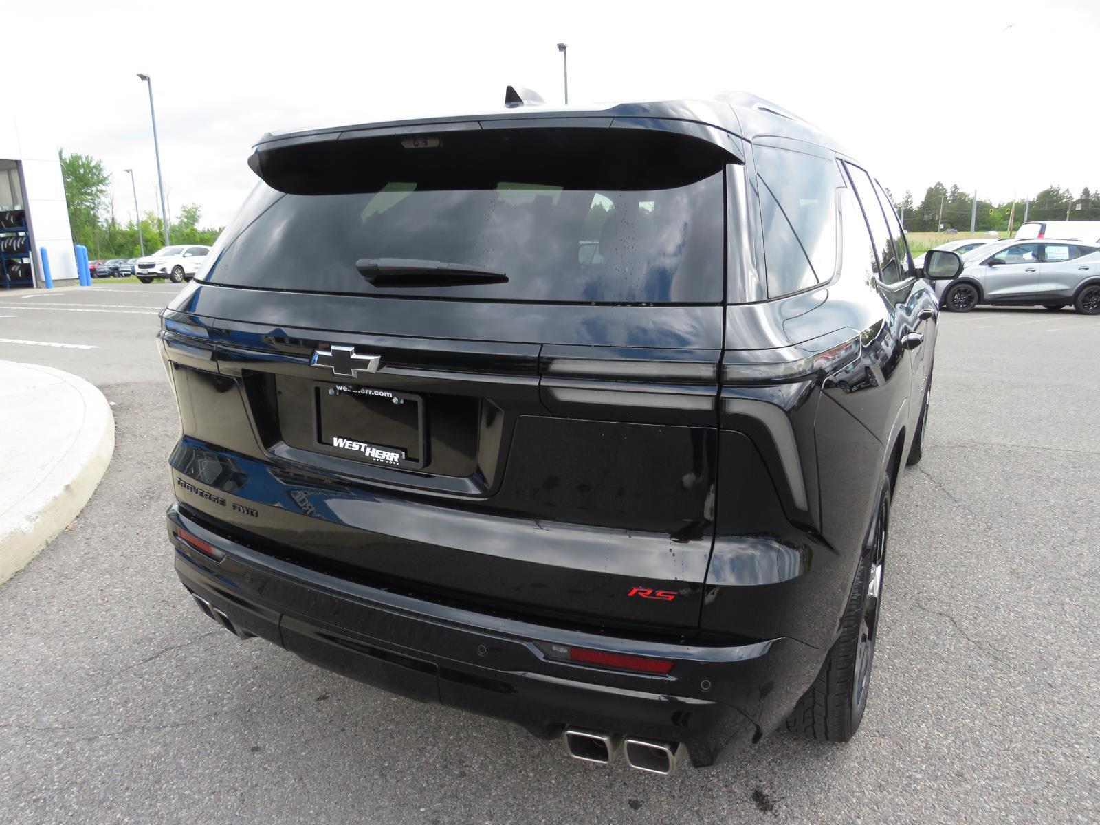 Used 2025 Black Metallic Chevrolet RS image 10