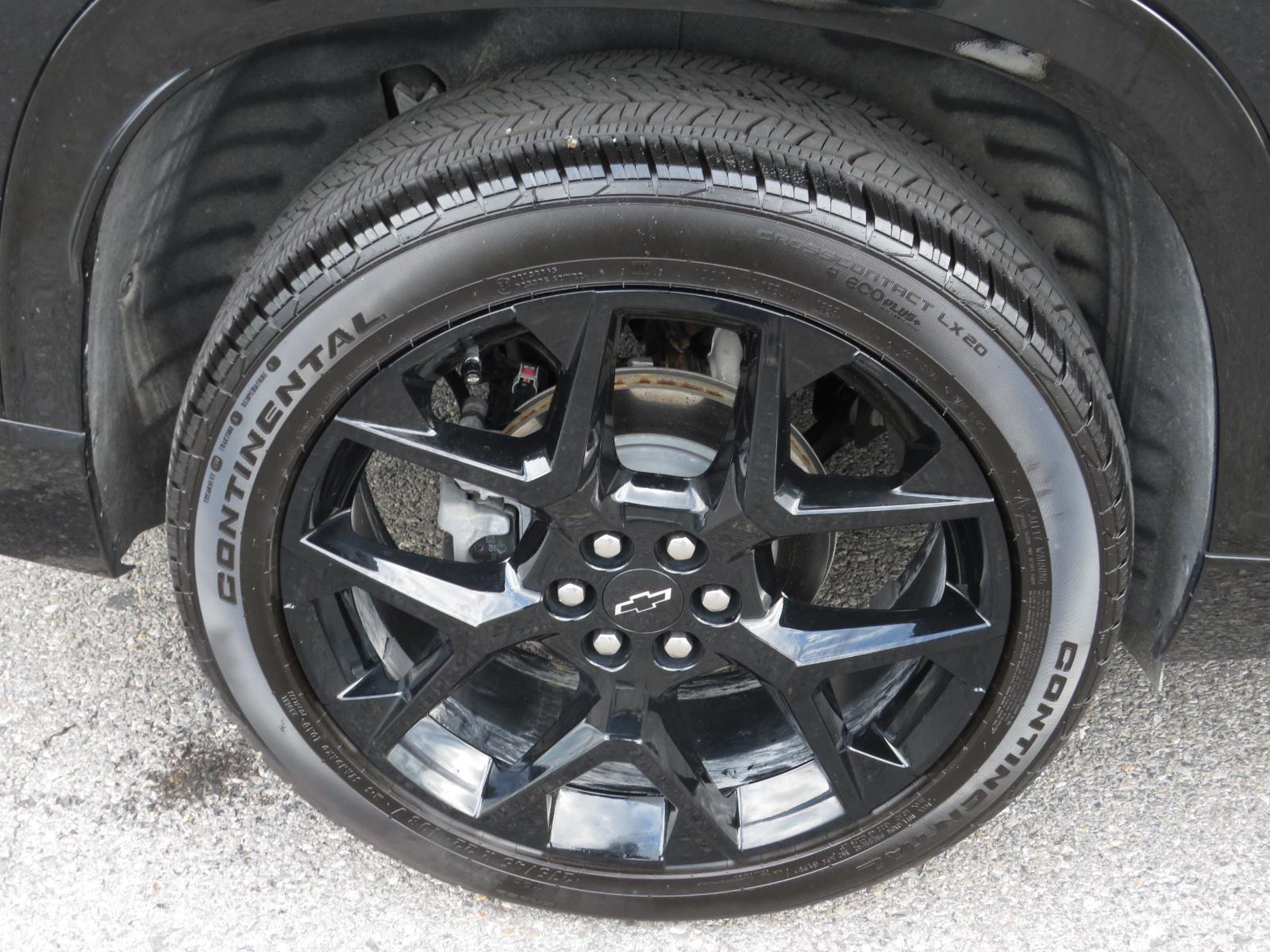 Used 2025 Black Metallic Chevrolet RS image 19