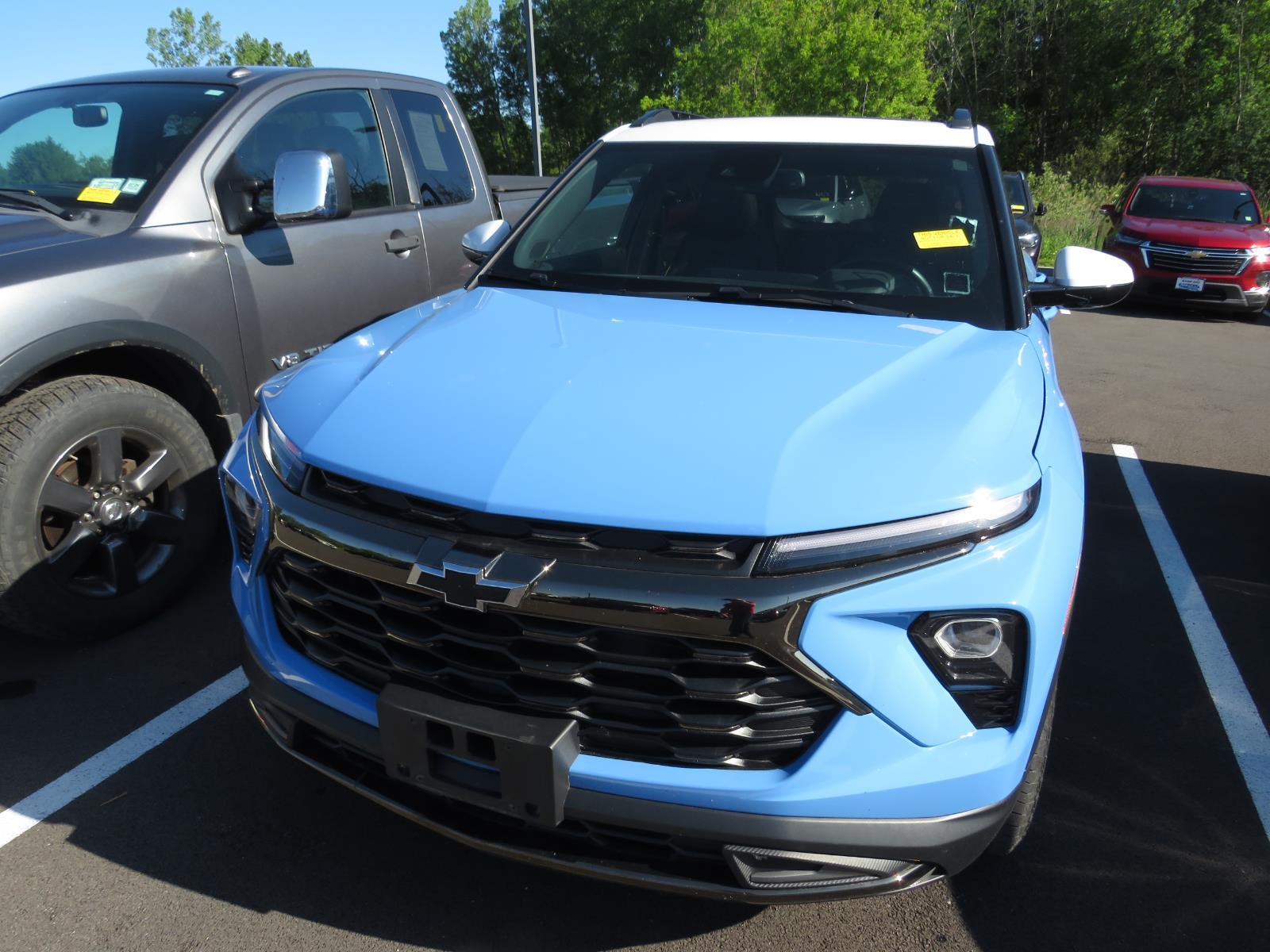 Used 2024 FOUNTAIN BLUE CHEVROLET TRUCK  image 14