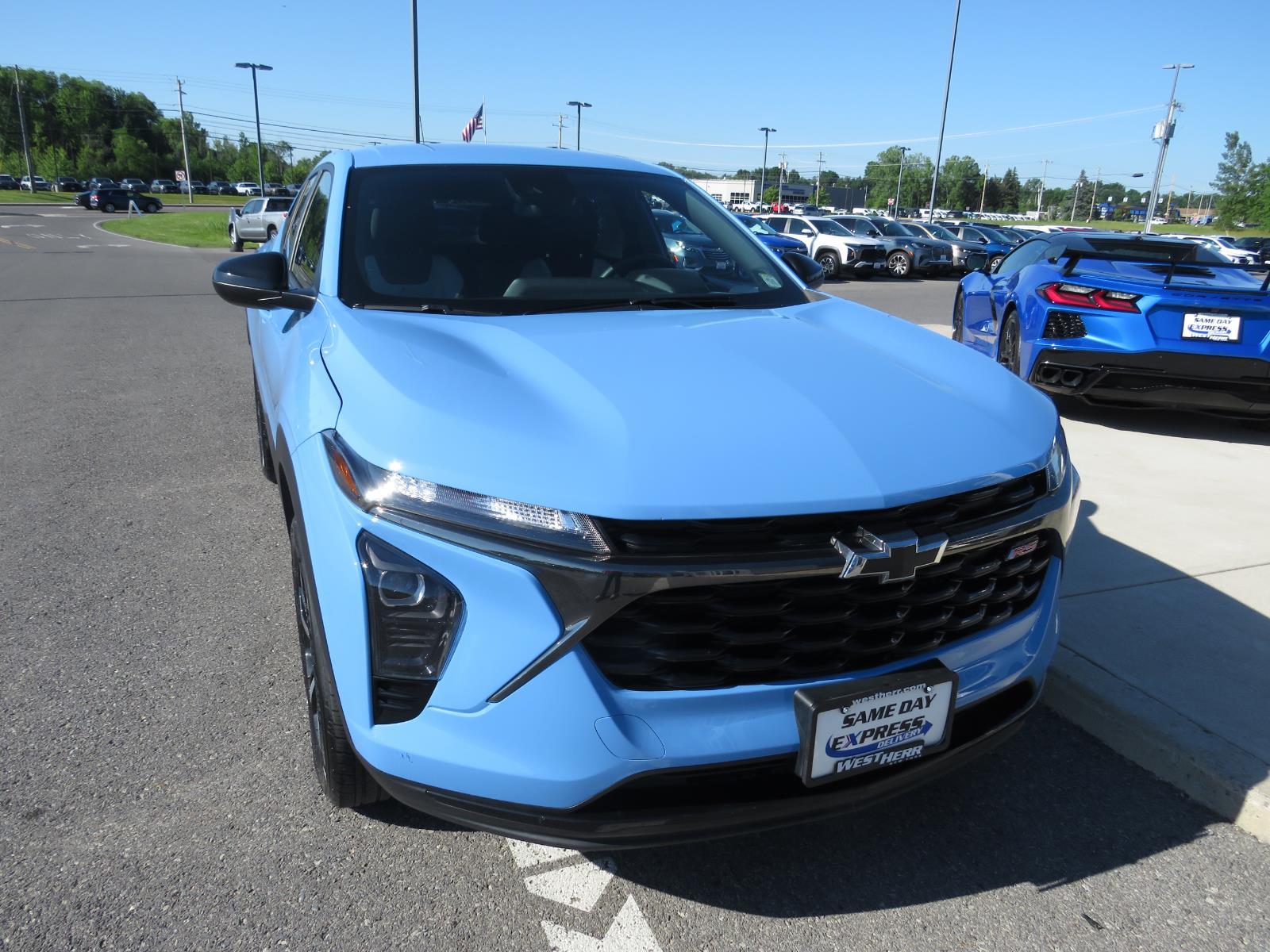 Used 2024 Blue Chevrolet 1RS image 4
