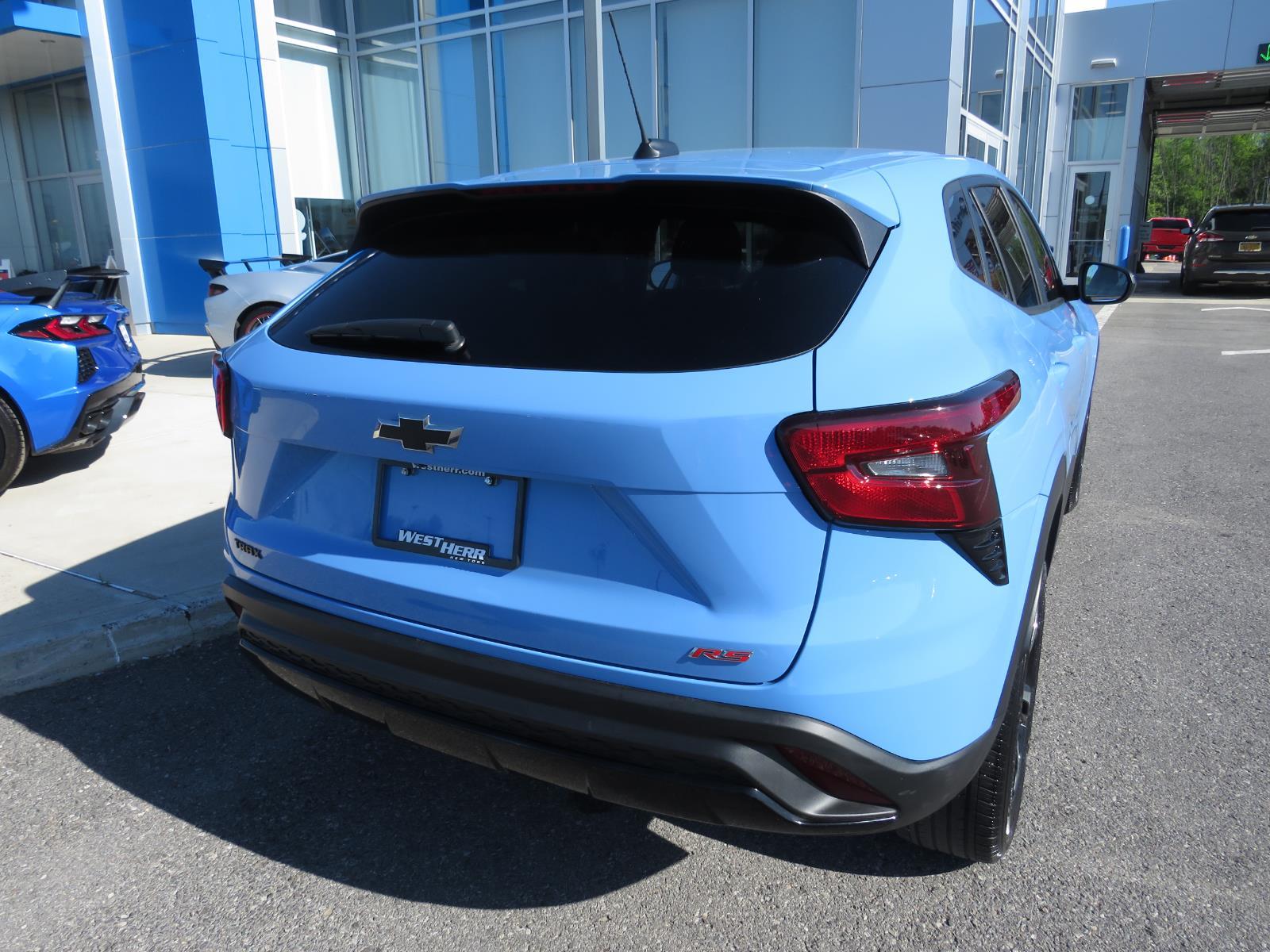 Used 2024 Blue Chevrolet 1RS image 8