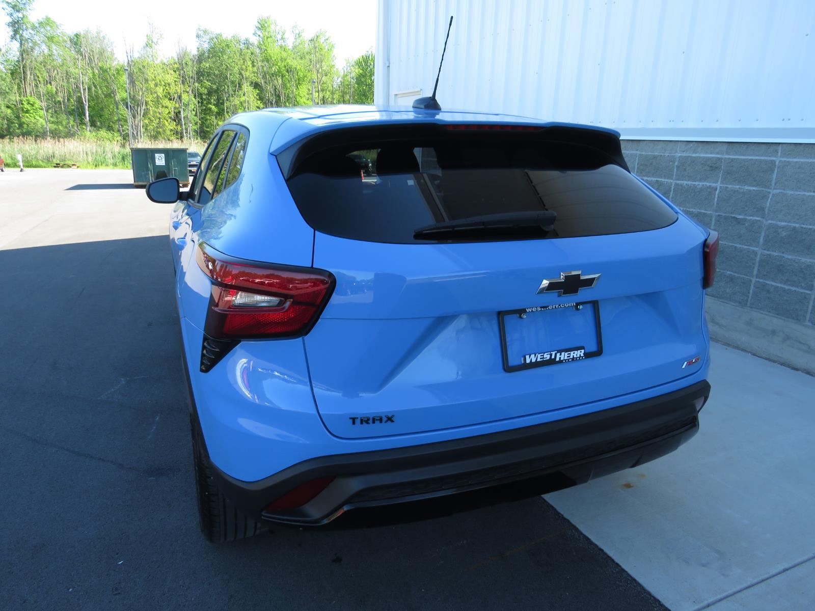 Used 2024 Blue Chevrolet 1RS image 19