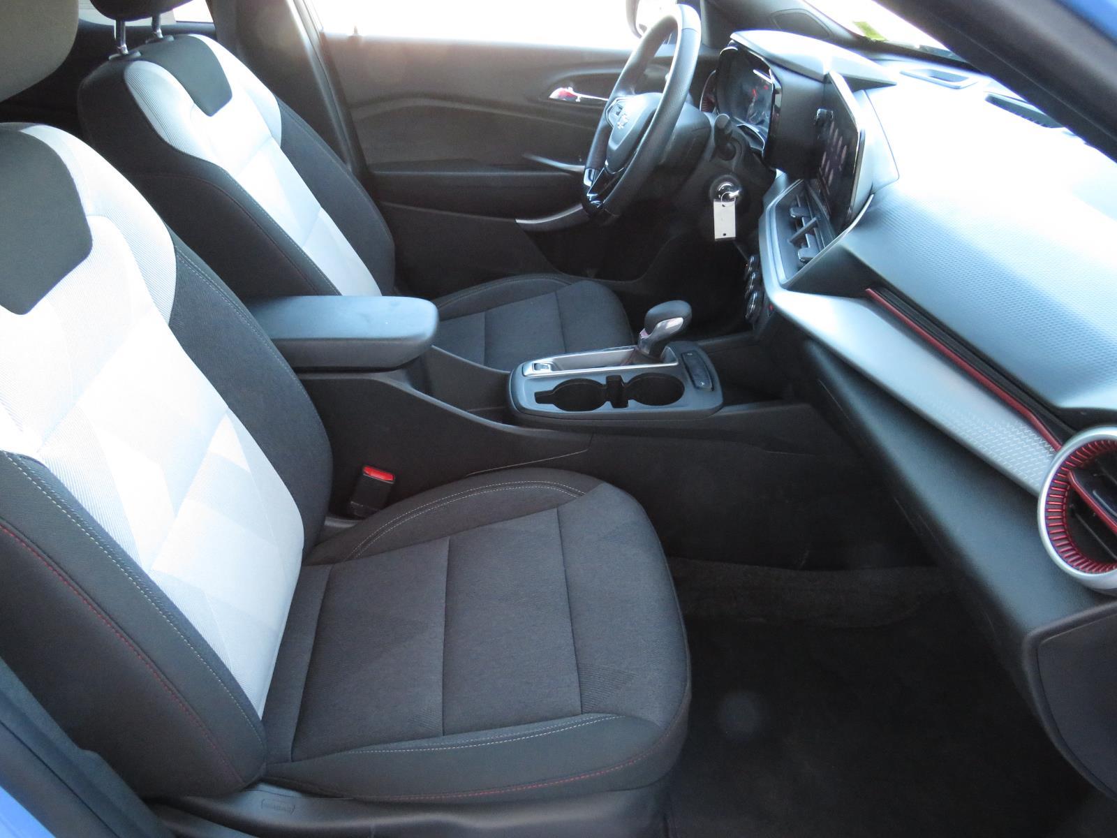 Used 2024 Blue Chevrolet 1RS image 27
