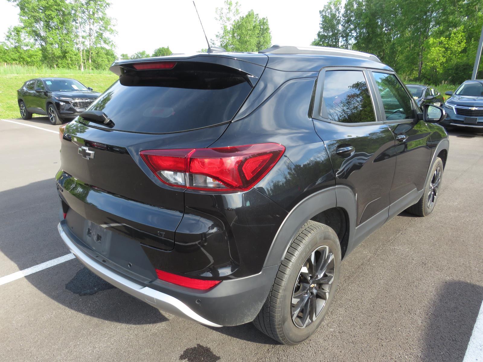 Used 2021 Mosaic Black Metallic Chevrolet LT image 6