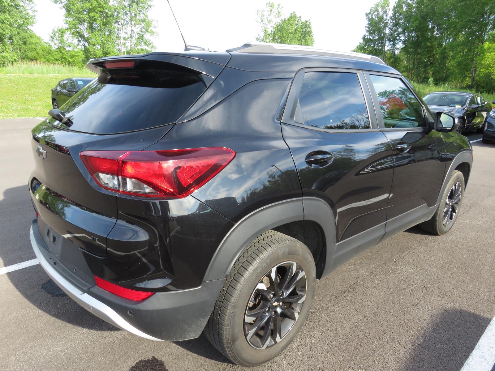 Used 2021 Mosaic Black Metallic Chevrolet LT image 7