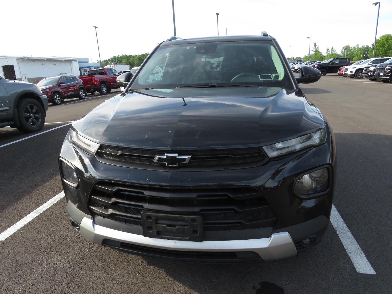 Used 2021 Mosaic Black Metallic Chevrolet LT image 17
