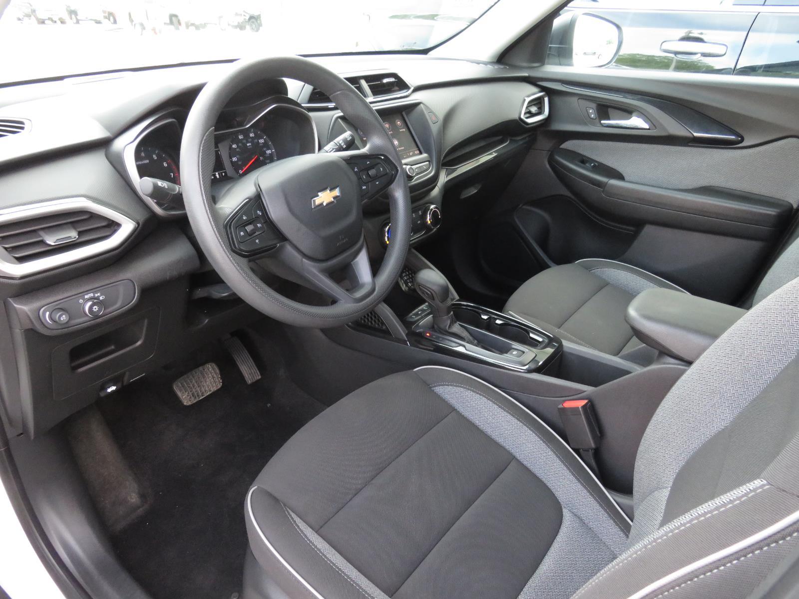 Used 2023 Summit White Chevrolet LS image 24