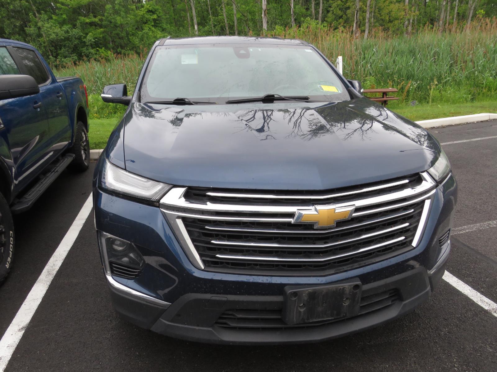 Used 2023 Northsky Blue Metallic Chevrolet LT Cloth image 4