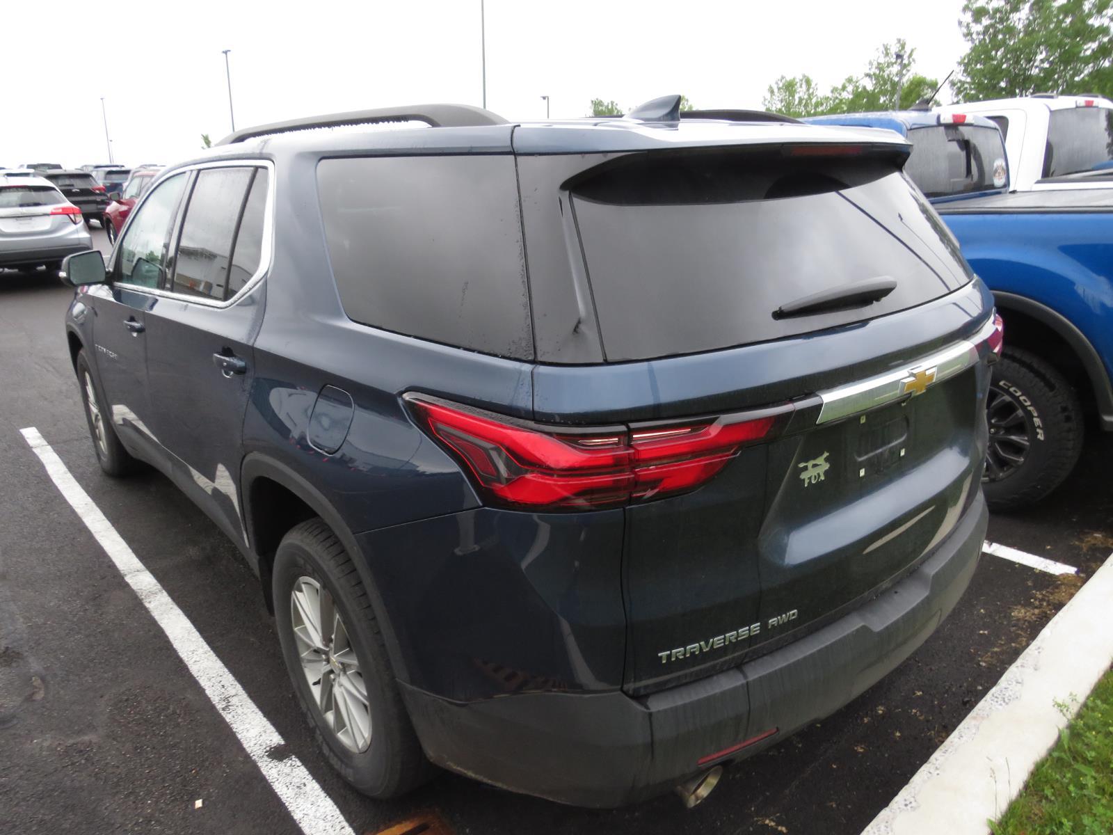 Used 2023 Northsky Blue Metallic Chevrolet LT Cloth image 10