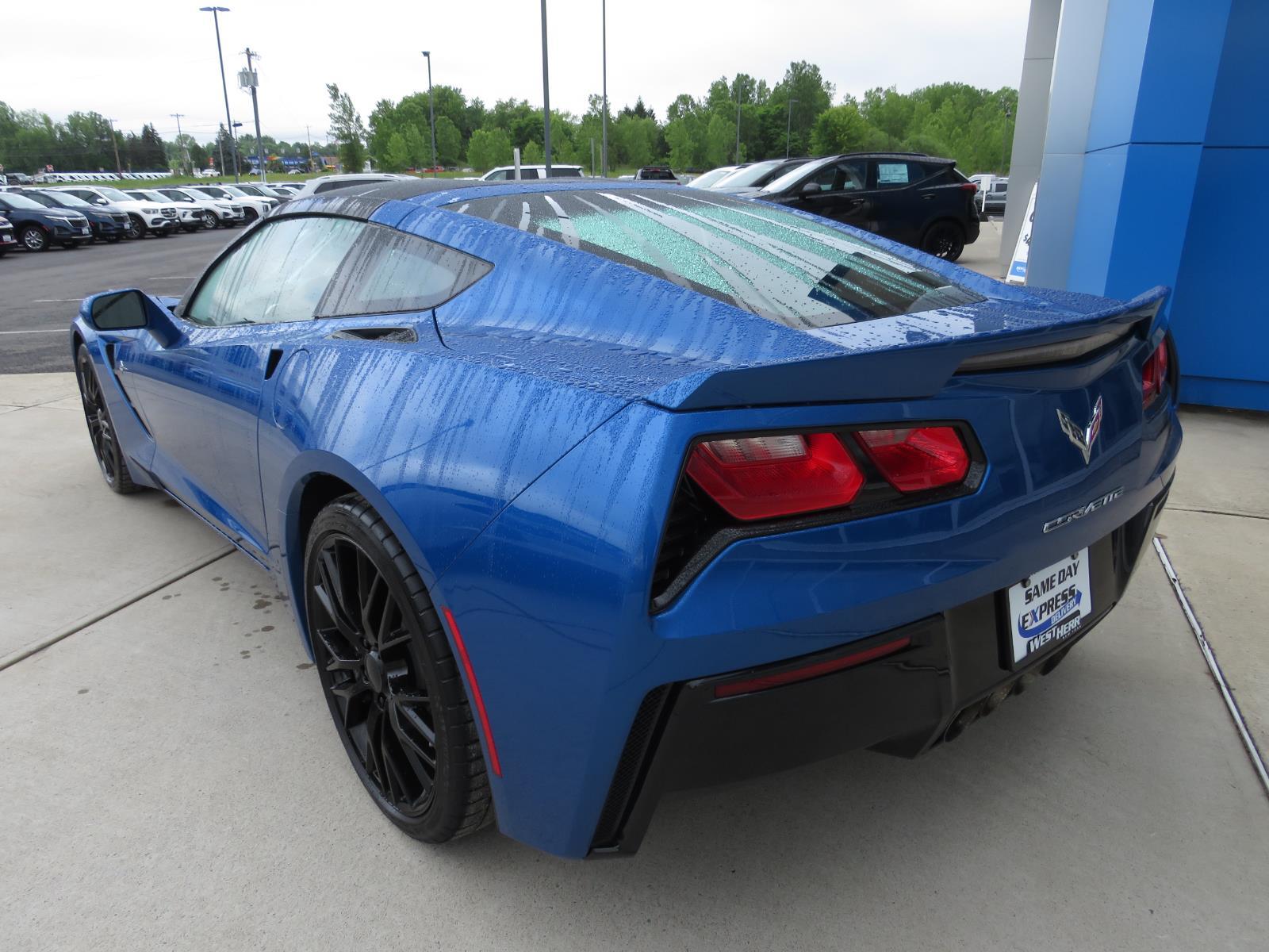 Used 2015  CHEVROLET  image 9