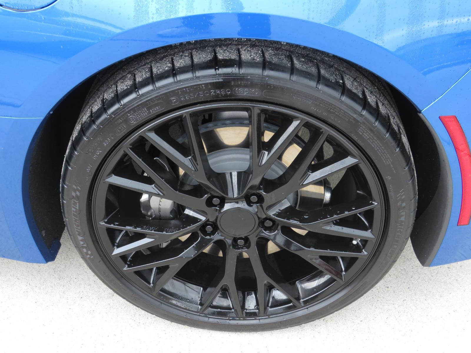 Used 2015  CHEVROLET  image 13
