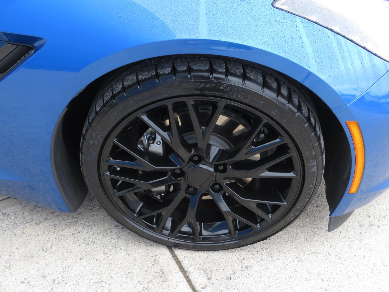 Used 2015  CHEVROLET  image 14