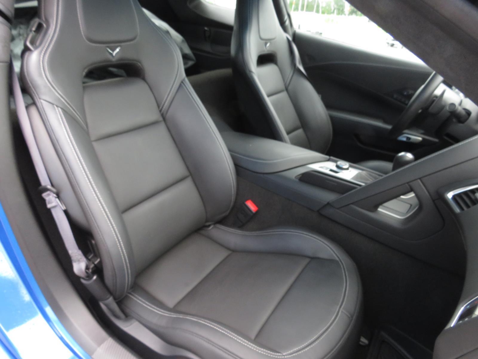 Used 2015  CHEVROLET  image 19